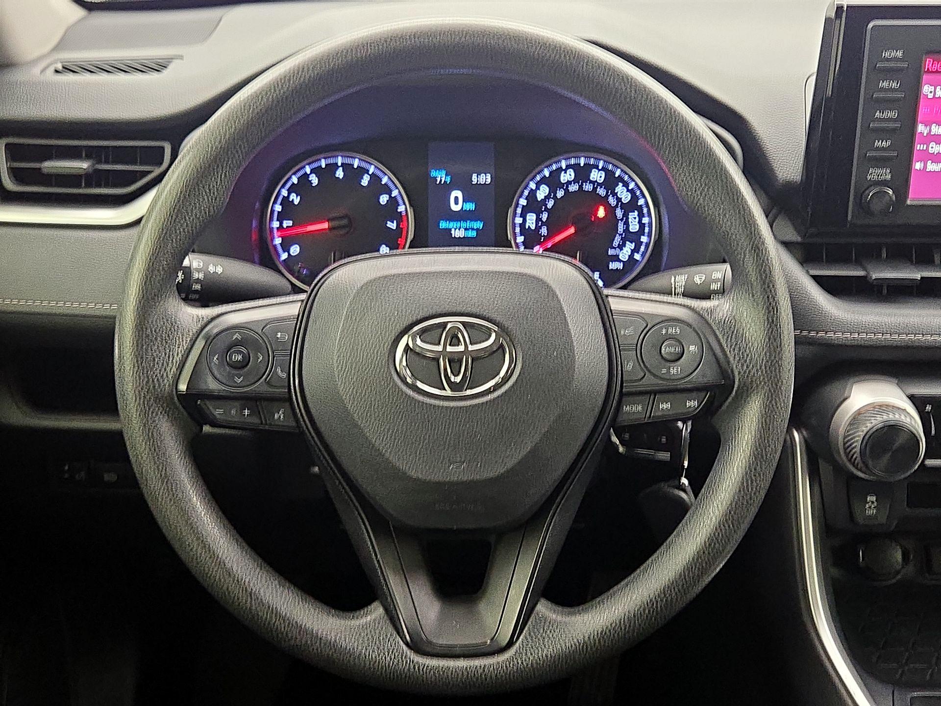 Thumbnail: 2019 Toyota RAV4 - 10