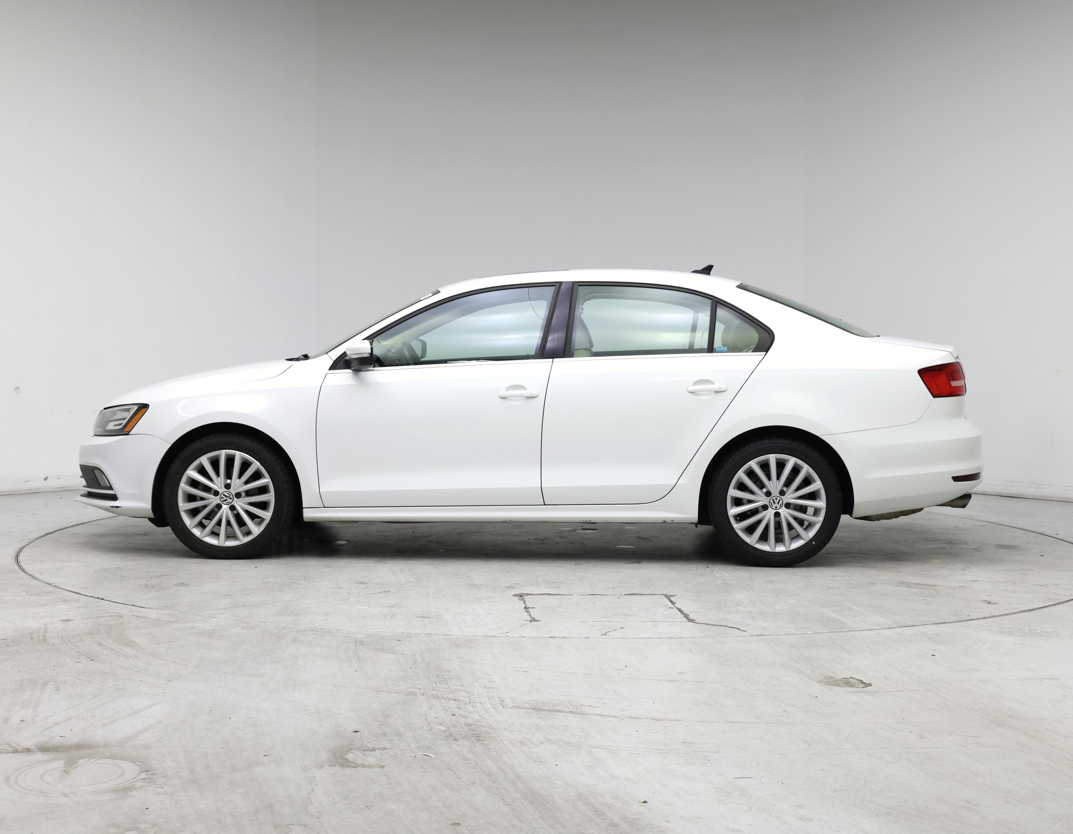 Thumbnail: 2015 Volkswagen Jetta - 3