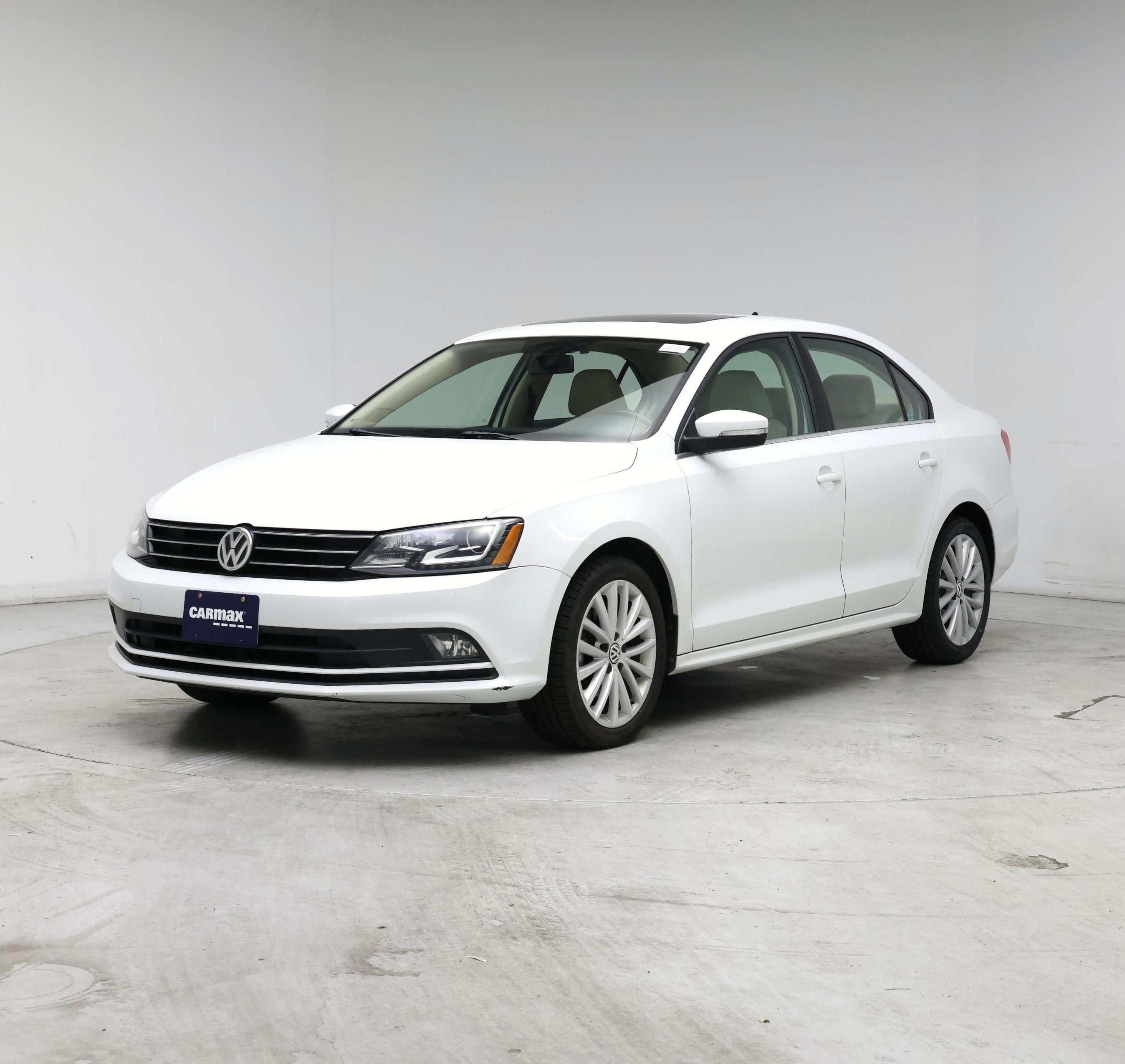 Thumbnail: 2015 Volkswagen Jetta - 4