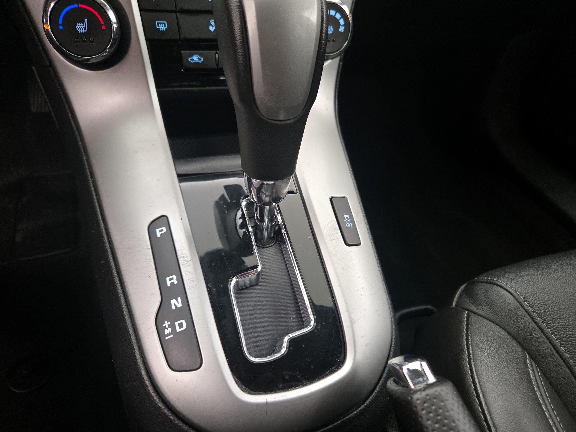 Thumbnail: 2015 Chevrolet Cruze - 16