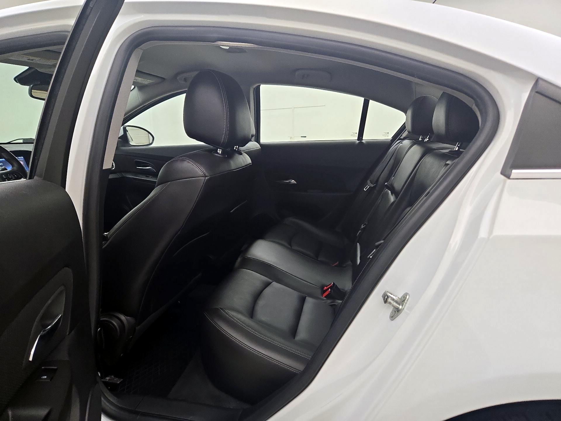 Thumbnail: 2015 Chevrolet Cruze - 17