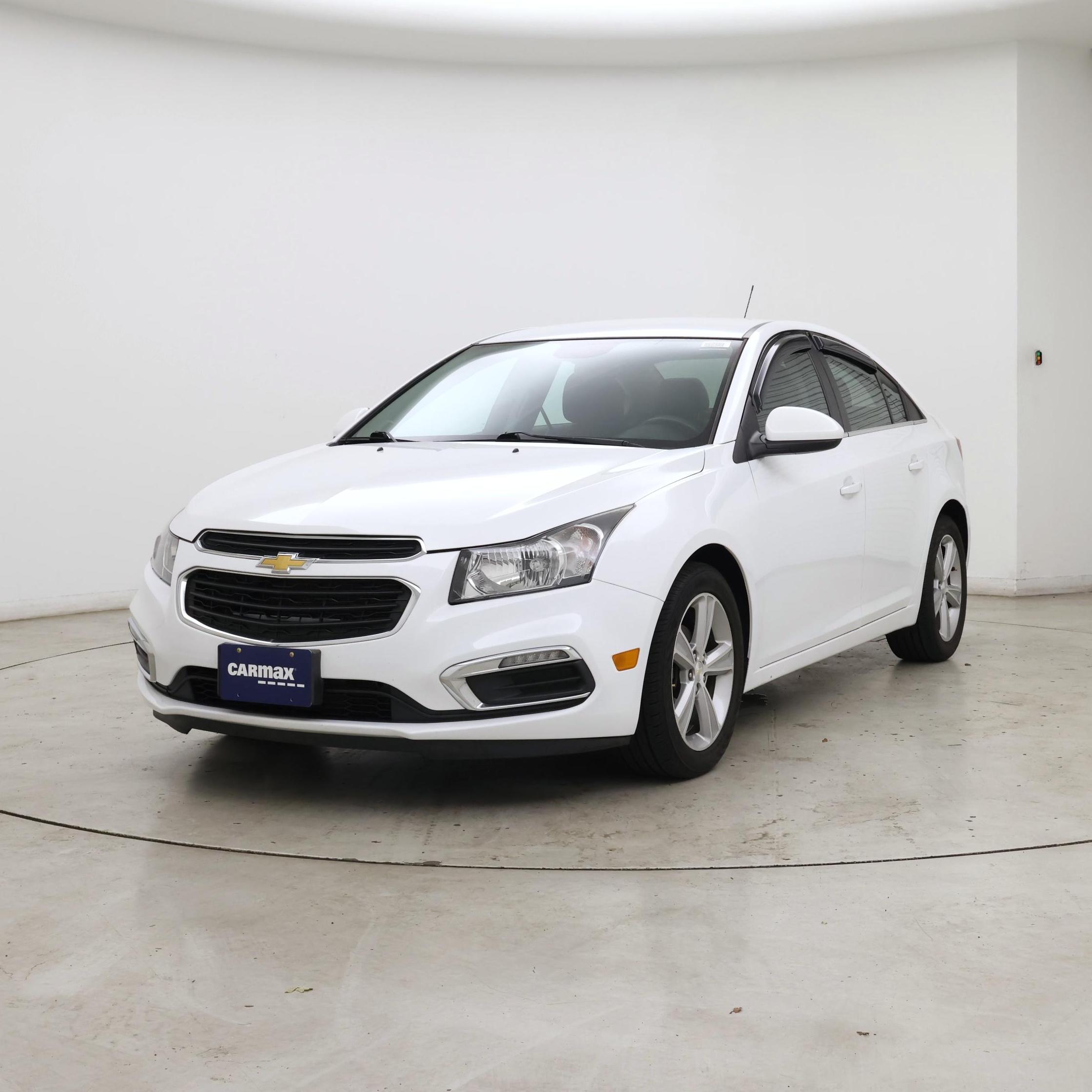 Thumbnail: 2015 Chevrolet Cruze - 4