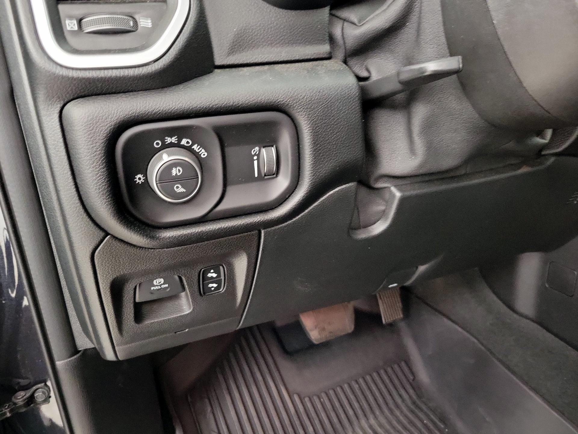 Thumbnail: 2021 RAM 1500 - 13