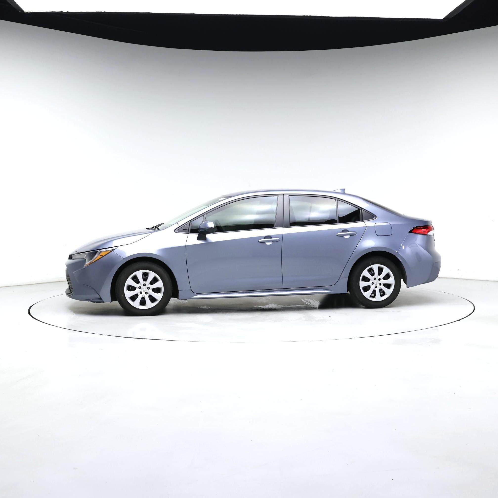 Thumbnail: 2024 Toyota Corolla - 3