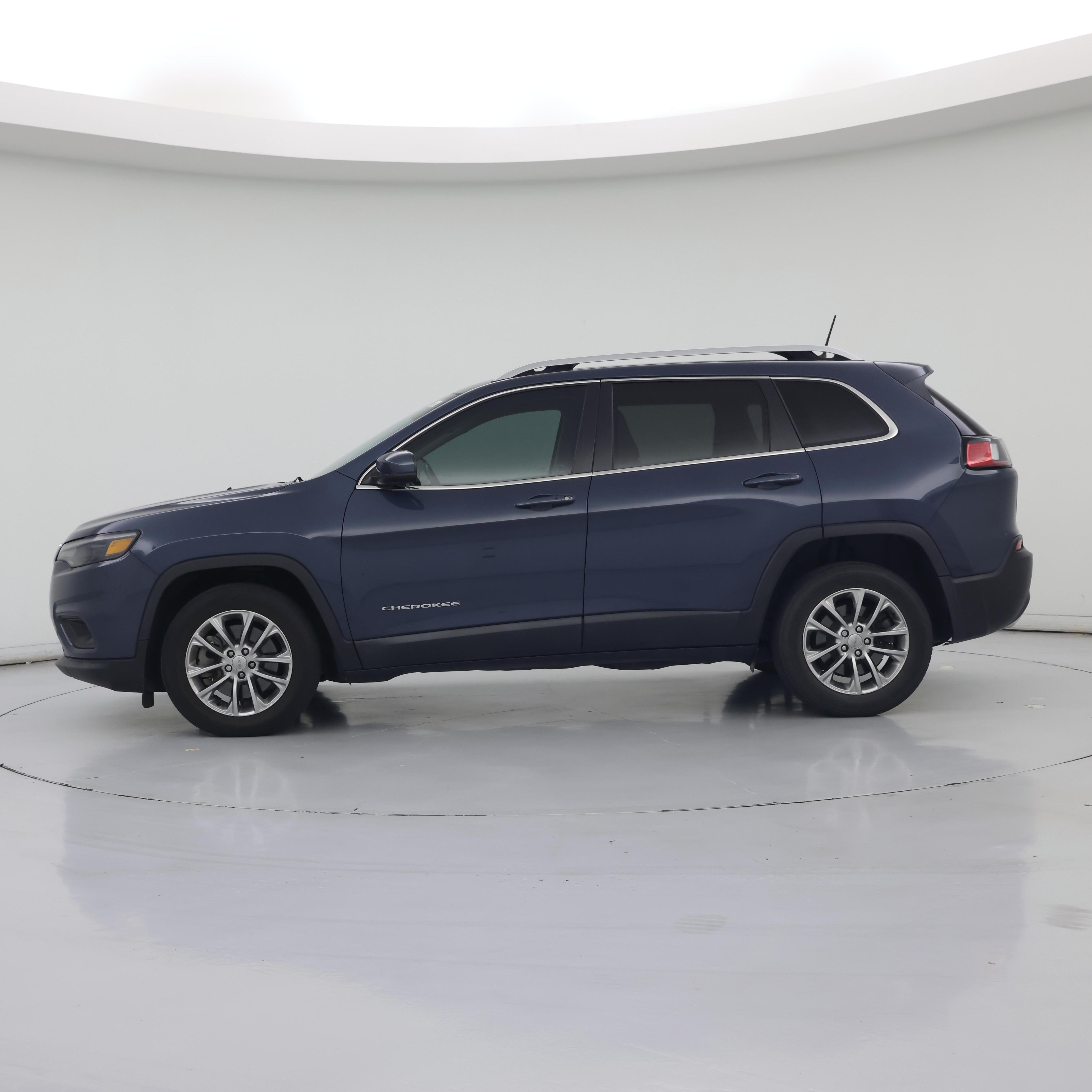 Thumbnail: 2021 Jeep Cherokee - 3