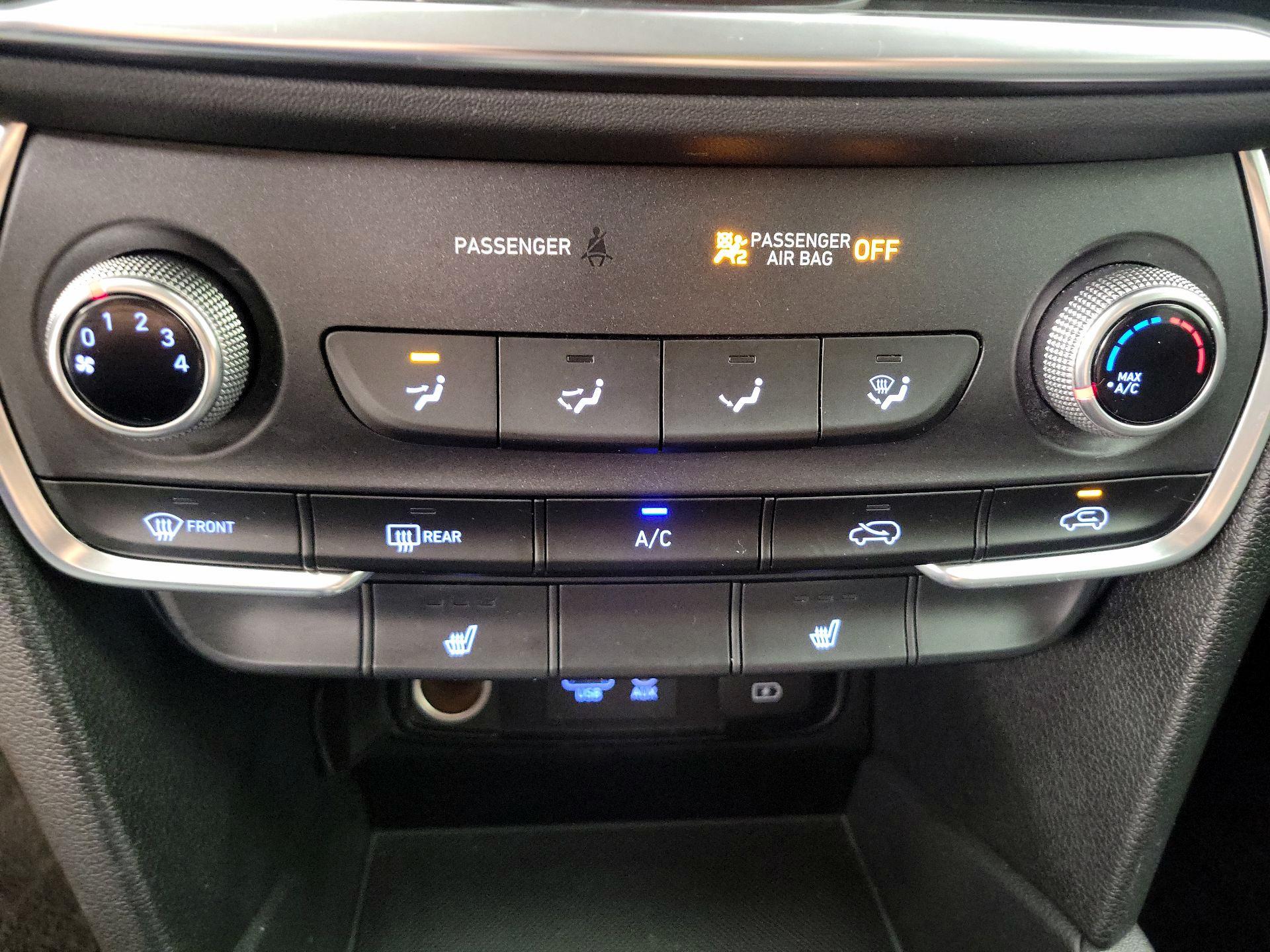 Thumbnail: 2019 Hyundai Santa Fe - 16