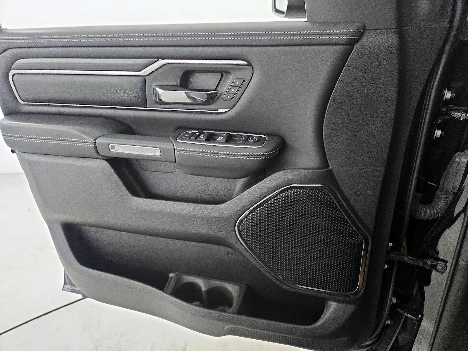2022 RAM Ram 1500 Pickup Limited - Photo 13