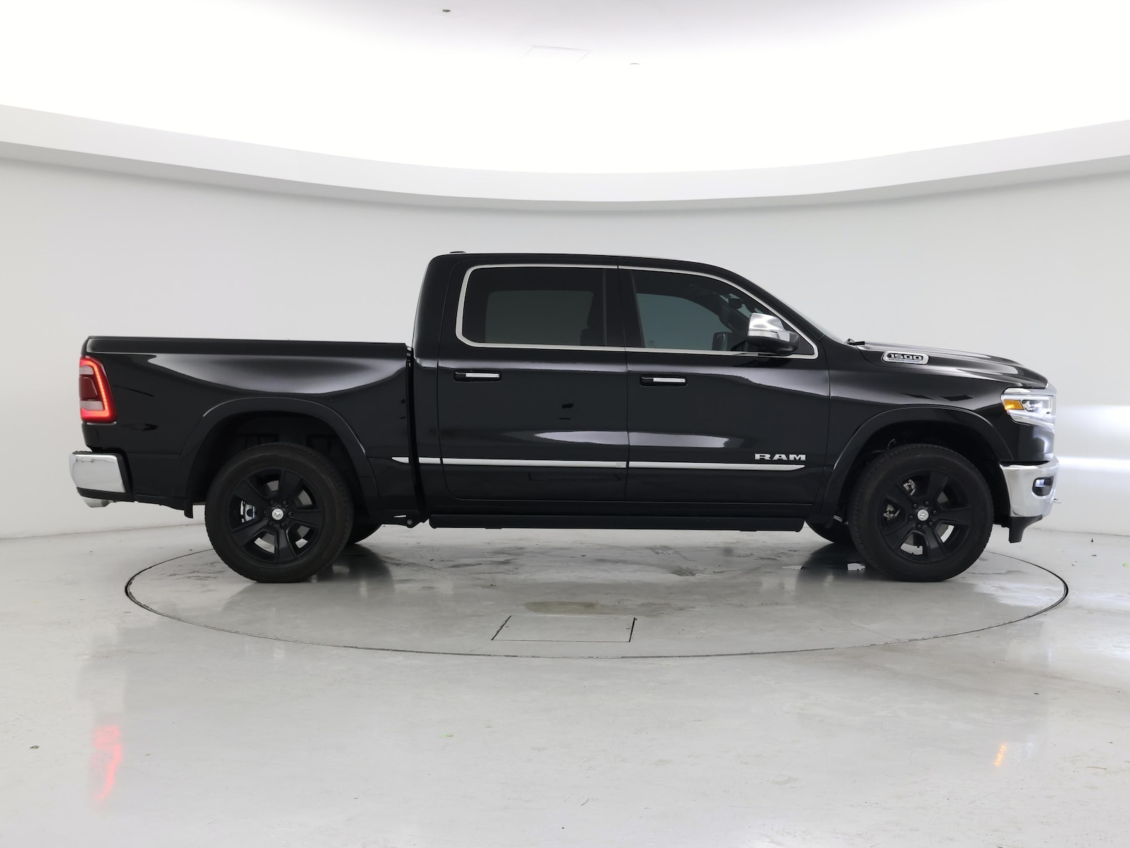 2022 RAM Ram 1500 Pickup Limited - Photo 8