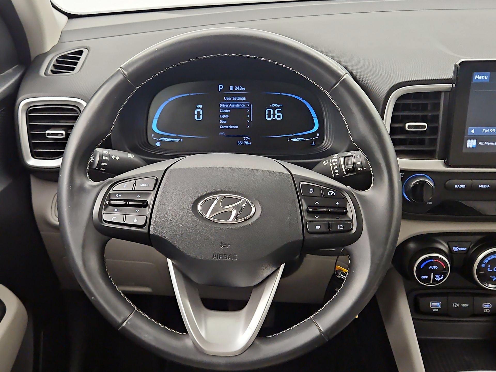 Thumbnail: 2023 Hyundai Venue - 10