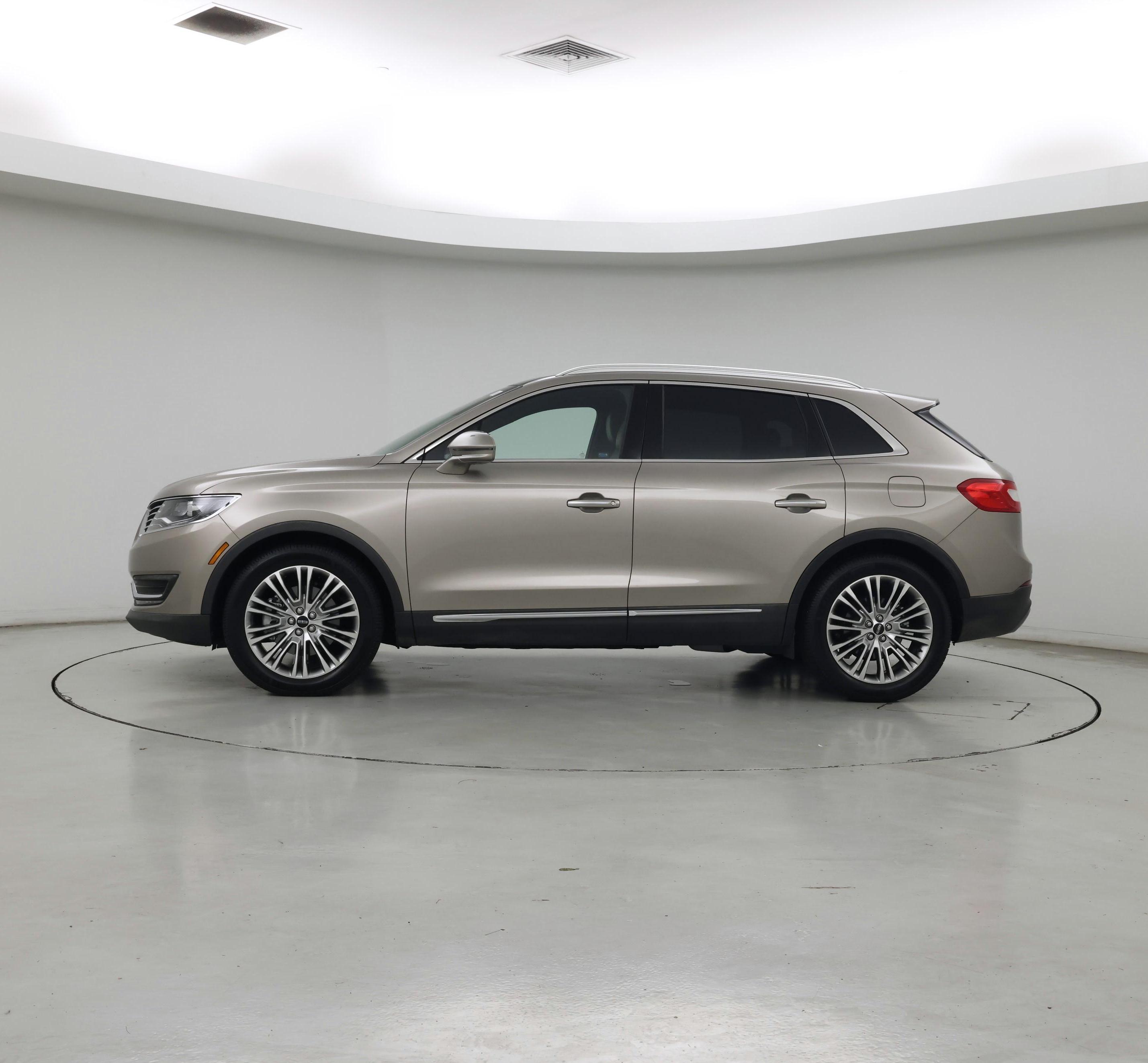Thumbnail: 2018 Lincoln MKX - 3
