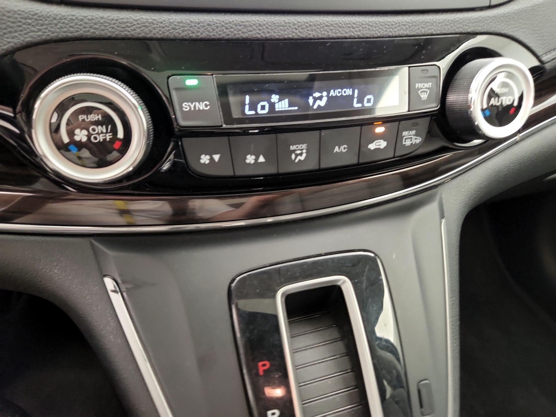 Thumbnail: 2016 Honda CR-V - 17