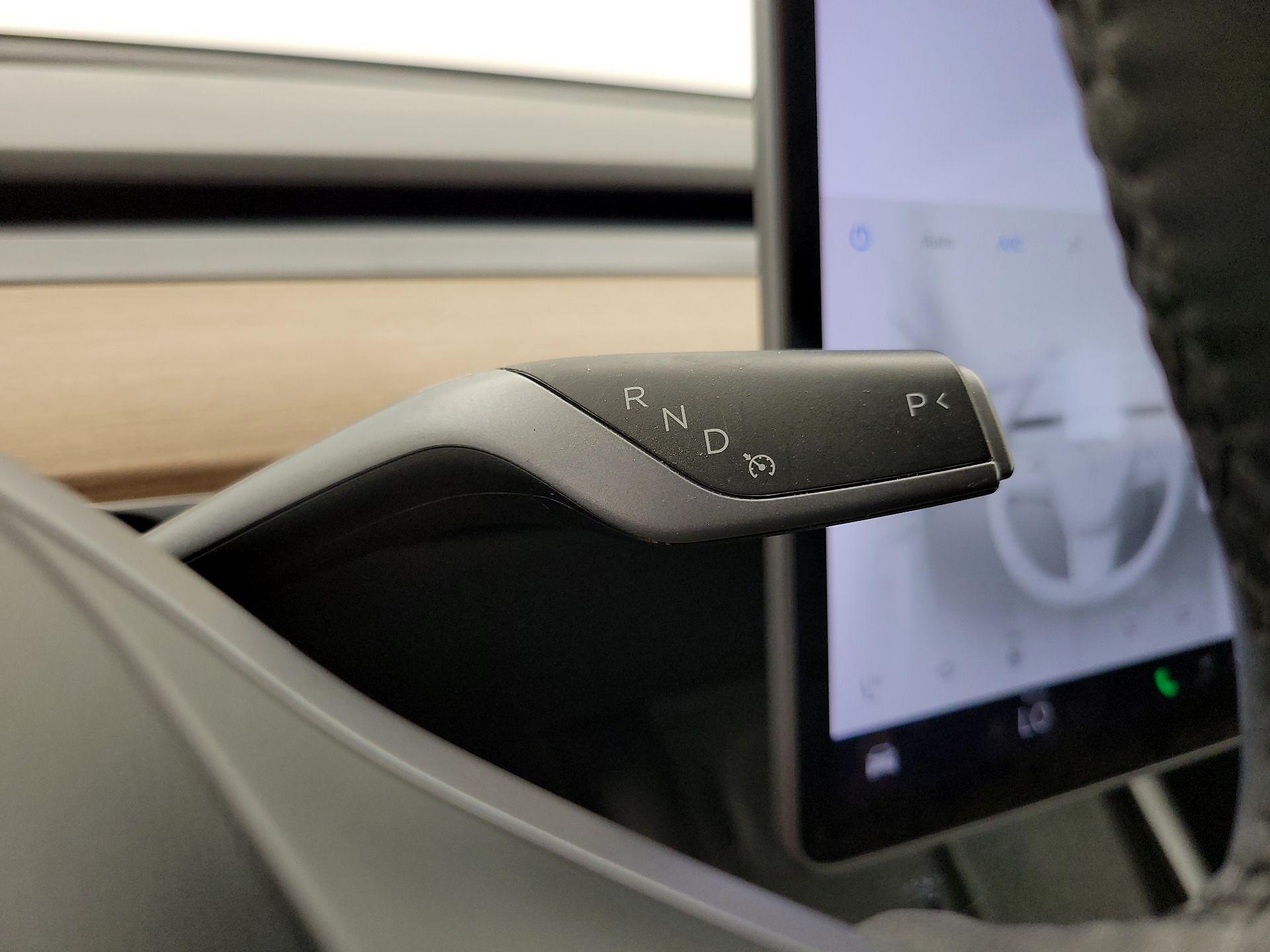 Thumbnail: 2022 Tesla Model Y - 17