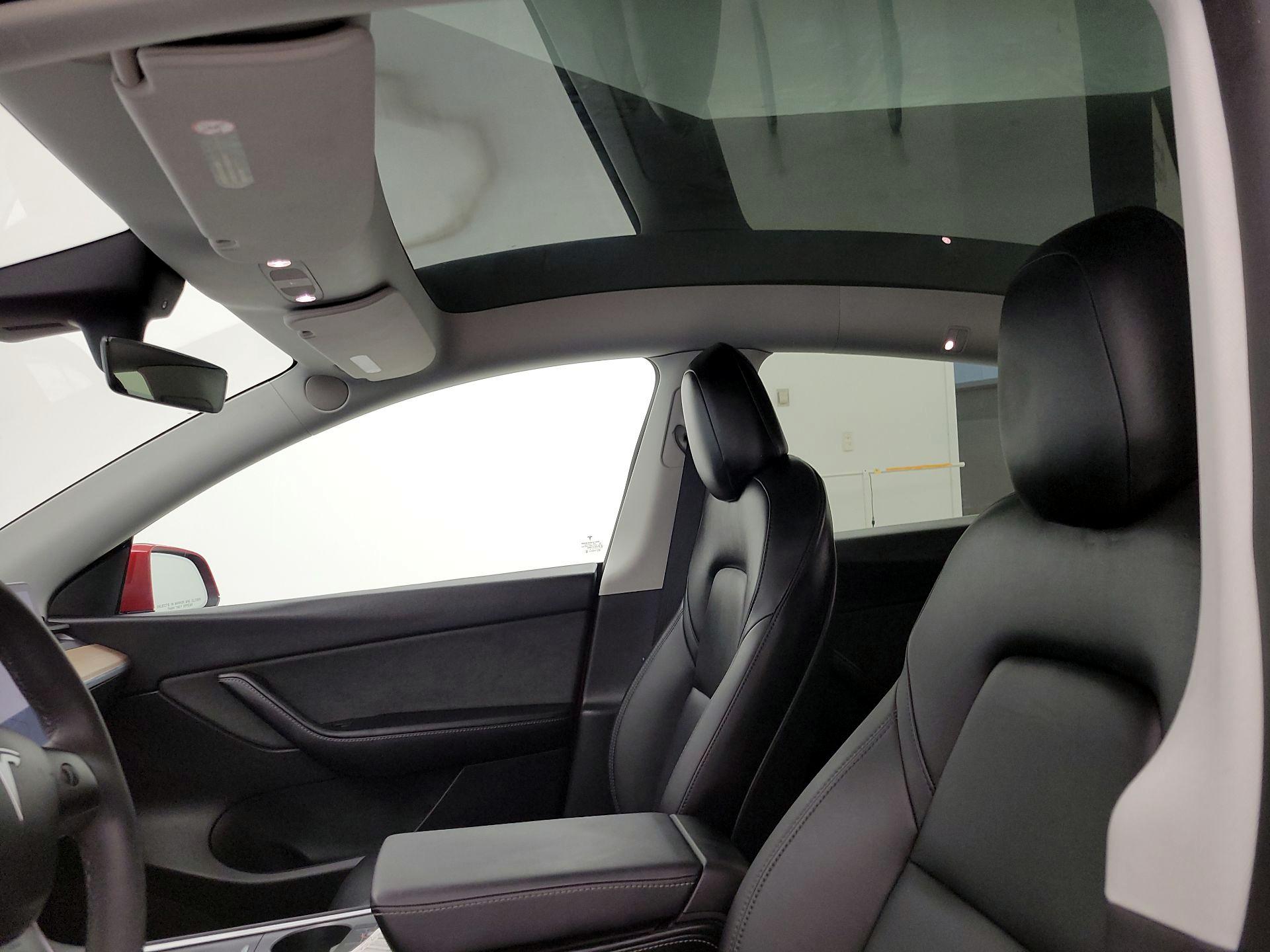 Thumbnail: 2022 Tesla Model Y - 18
