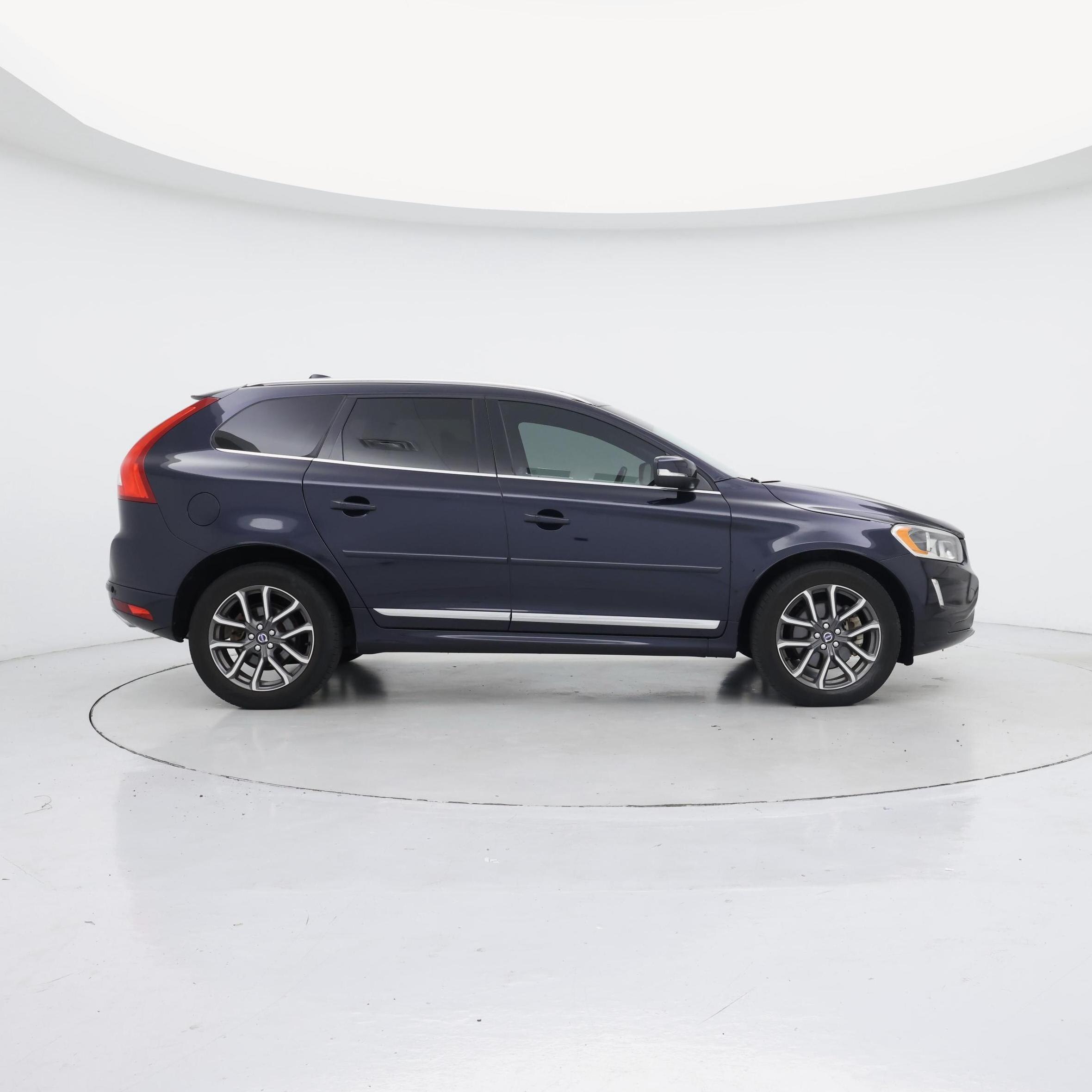 Thumbnail: 2016 Volvo XC60 - 7