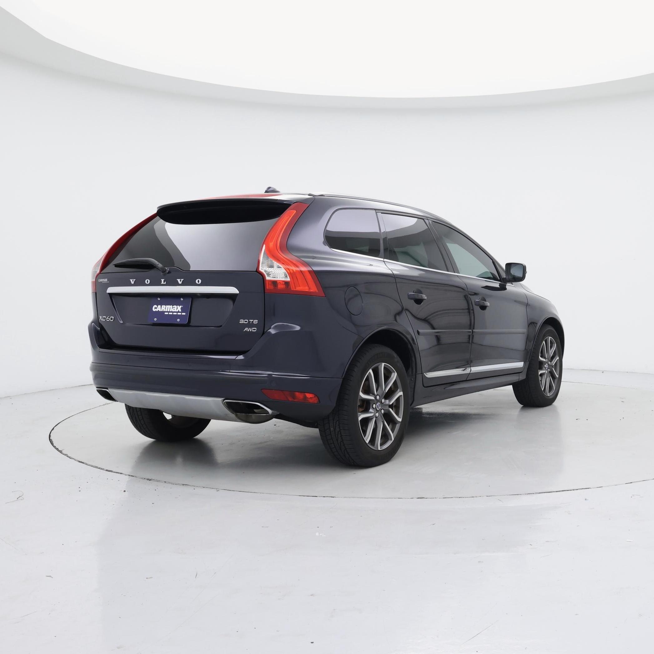 Thumbnail: 2016 Volvo XC60 - 8