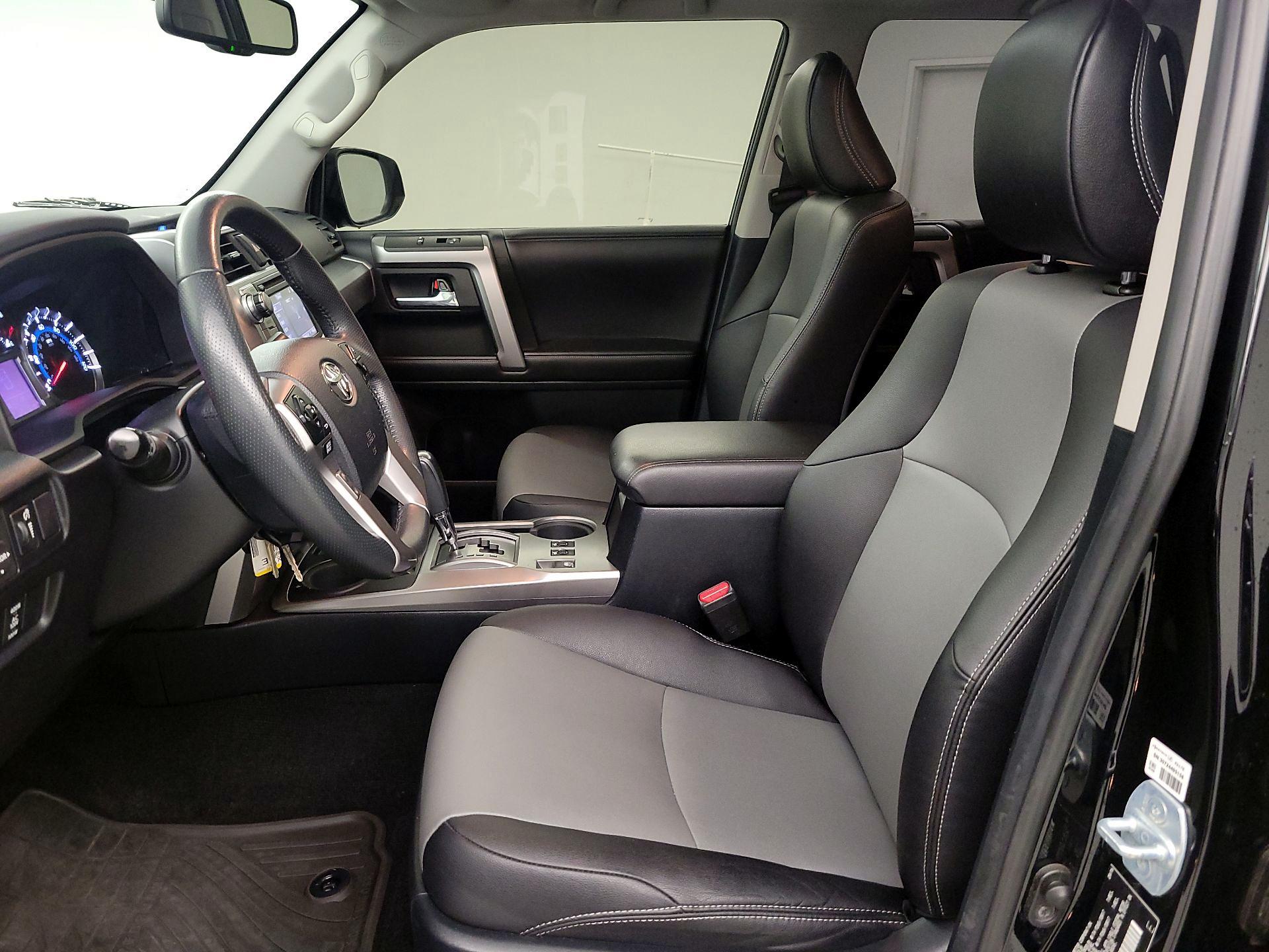 Thumbnail: 2016 Toyota 4Runner - 11