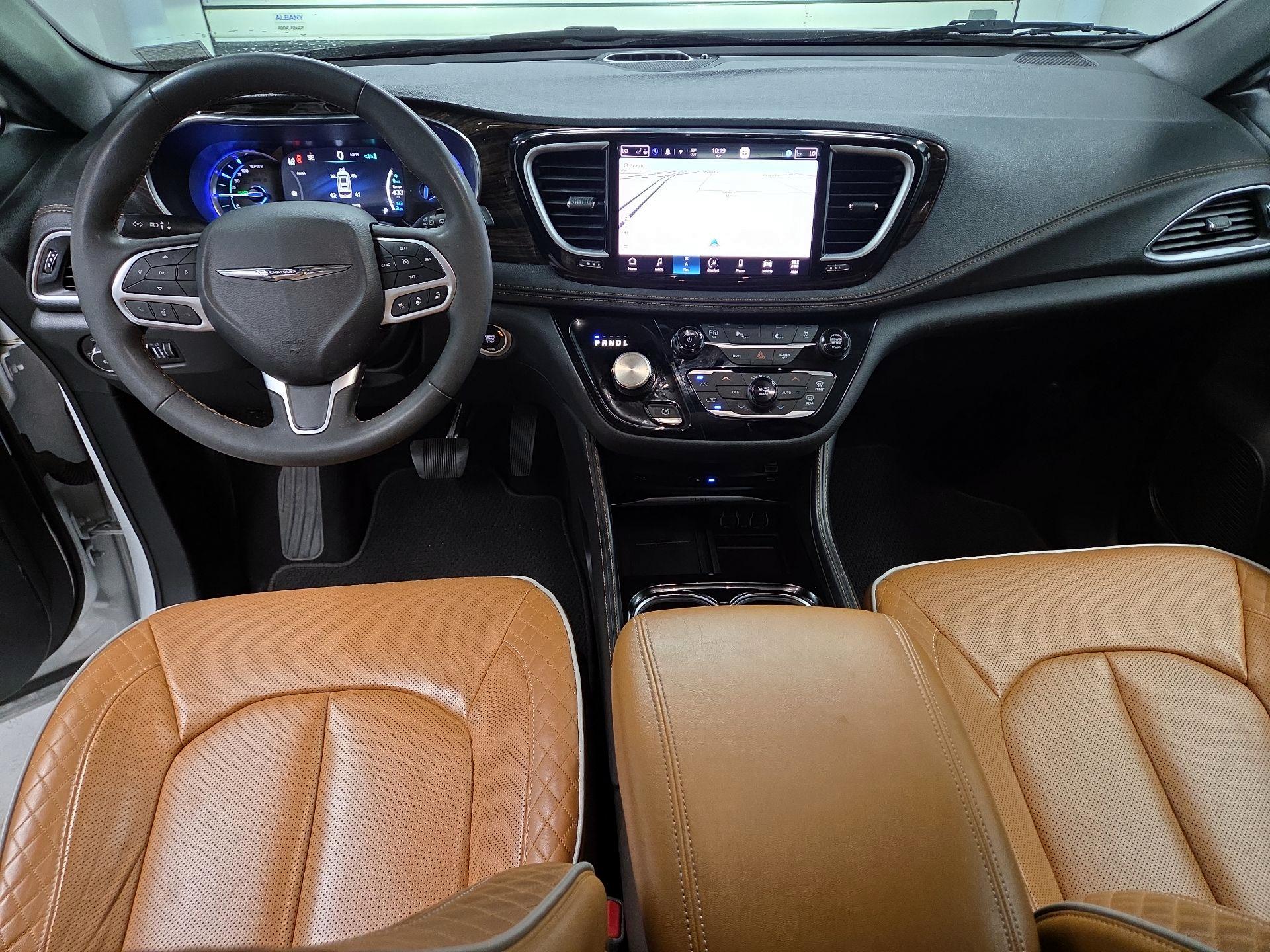 Thumbnail: 2023 Chrysler Pacifica - 9