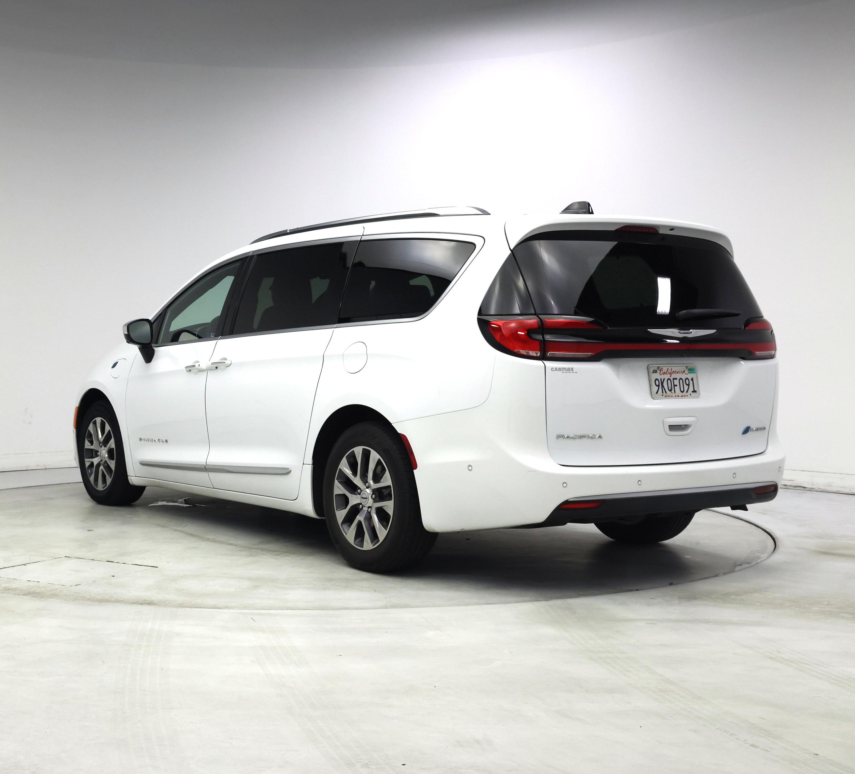 Thumbnail: 2023 Chrysler Pacifica - 2