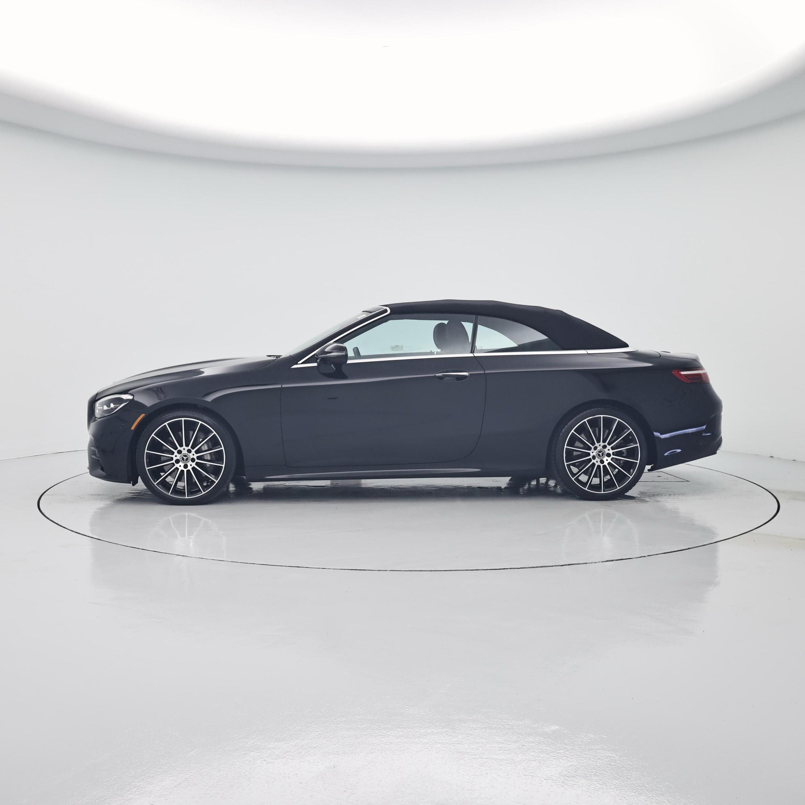 Thumbnail: 2022 Mercedes-Benz E-Class - 3