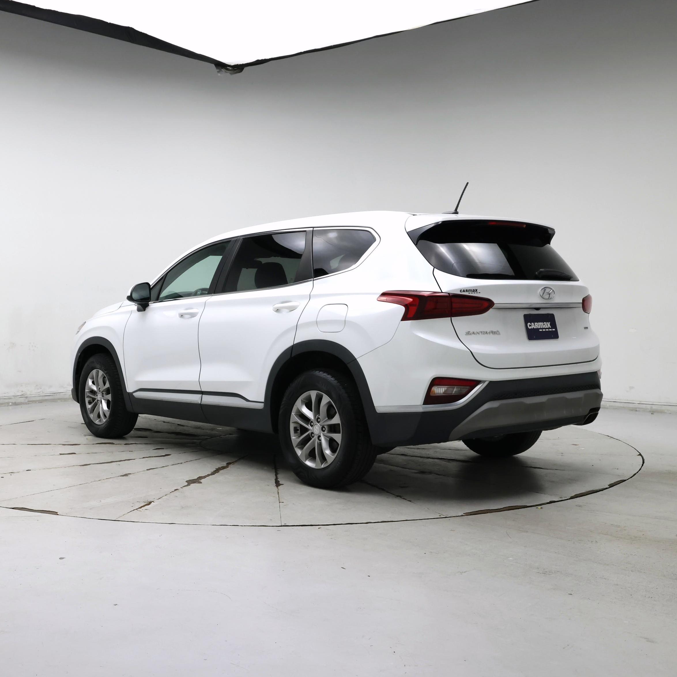 Thumbnail: 2019 Hyundai Santa Fe - 2