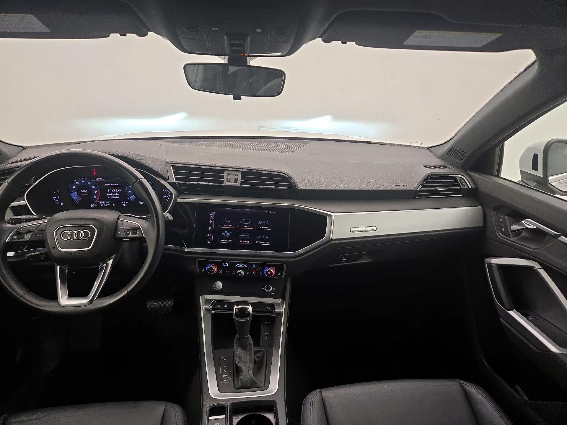 Thumbnail: 2020 Audi Q3 - 9