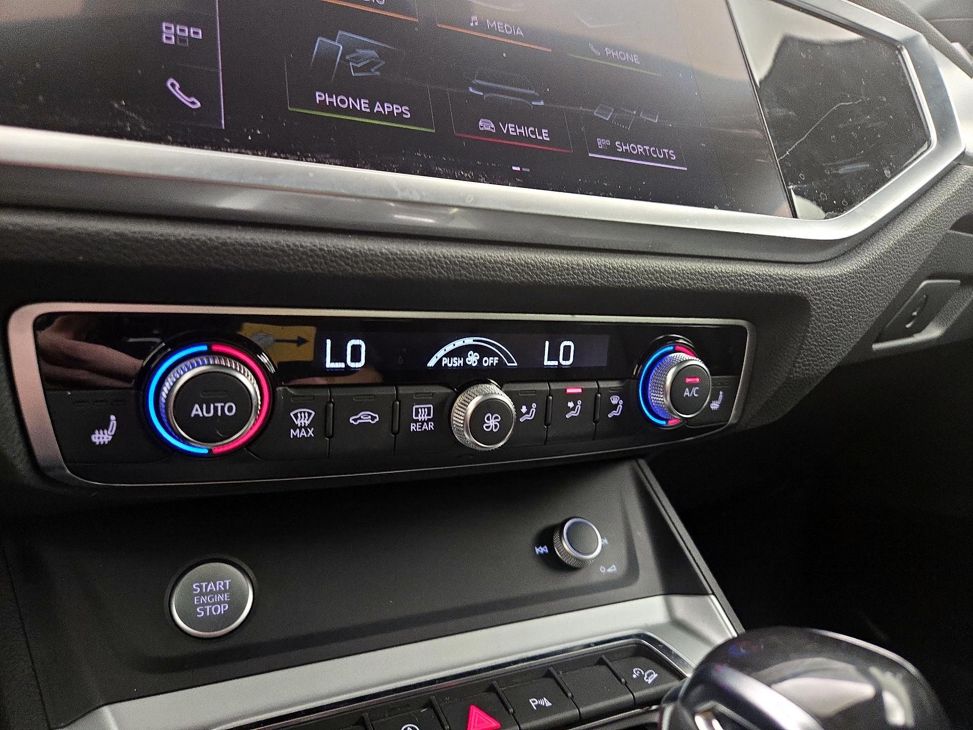 Thumbnail: 2020 Audi Q3 - 15