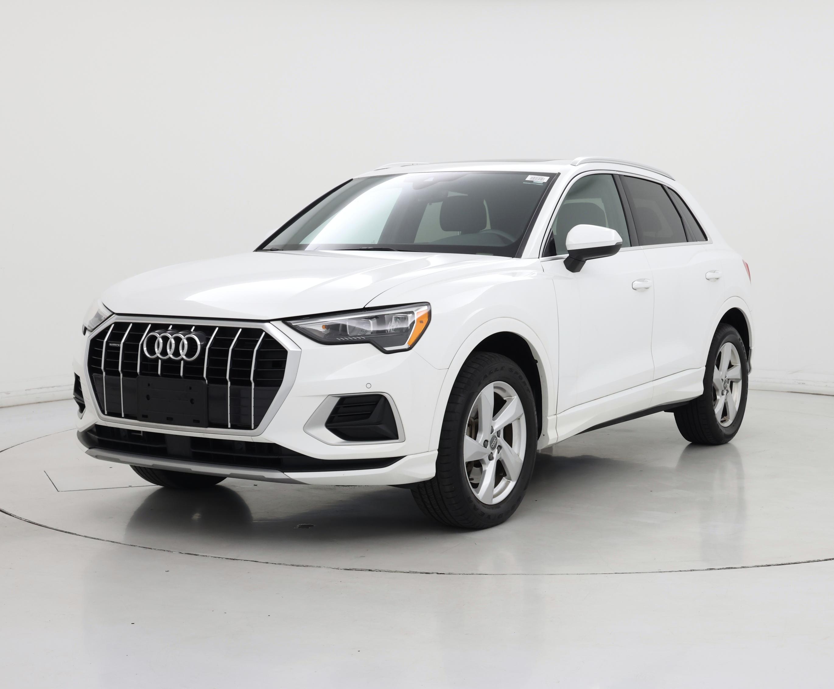 Thumbnail: 2020 Audi Q3 - 4