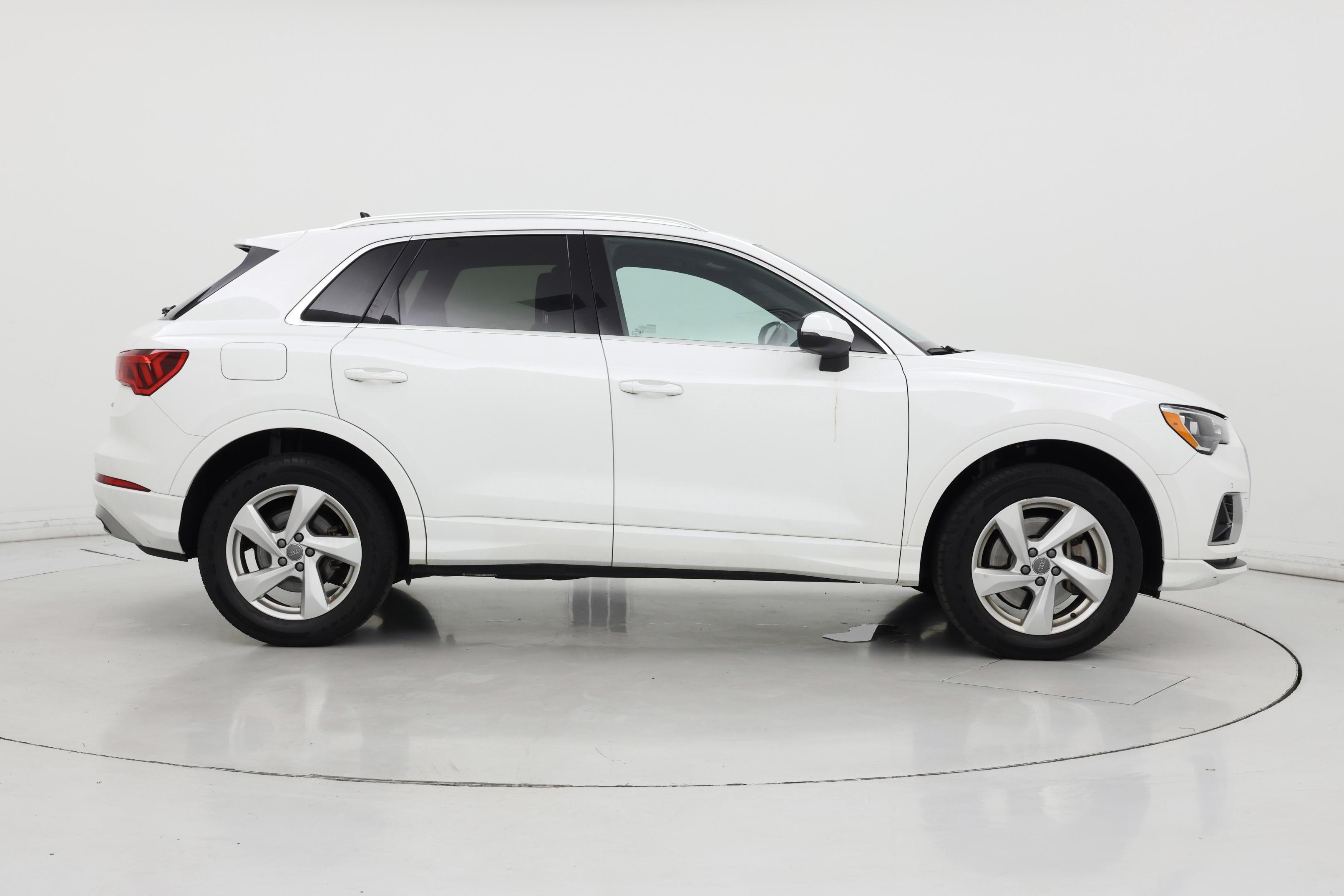 Thumbnail: 2020 Audi Q3 - 7