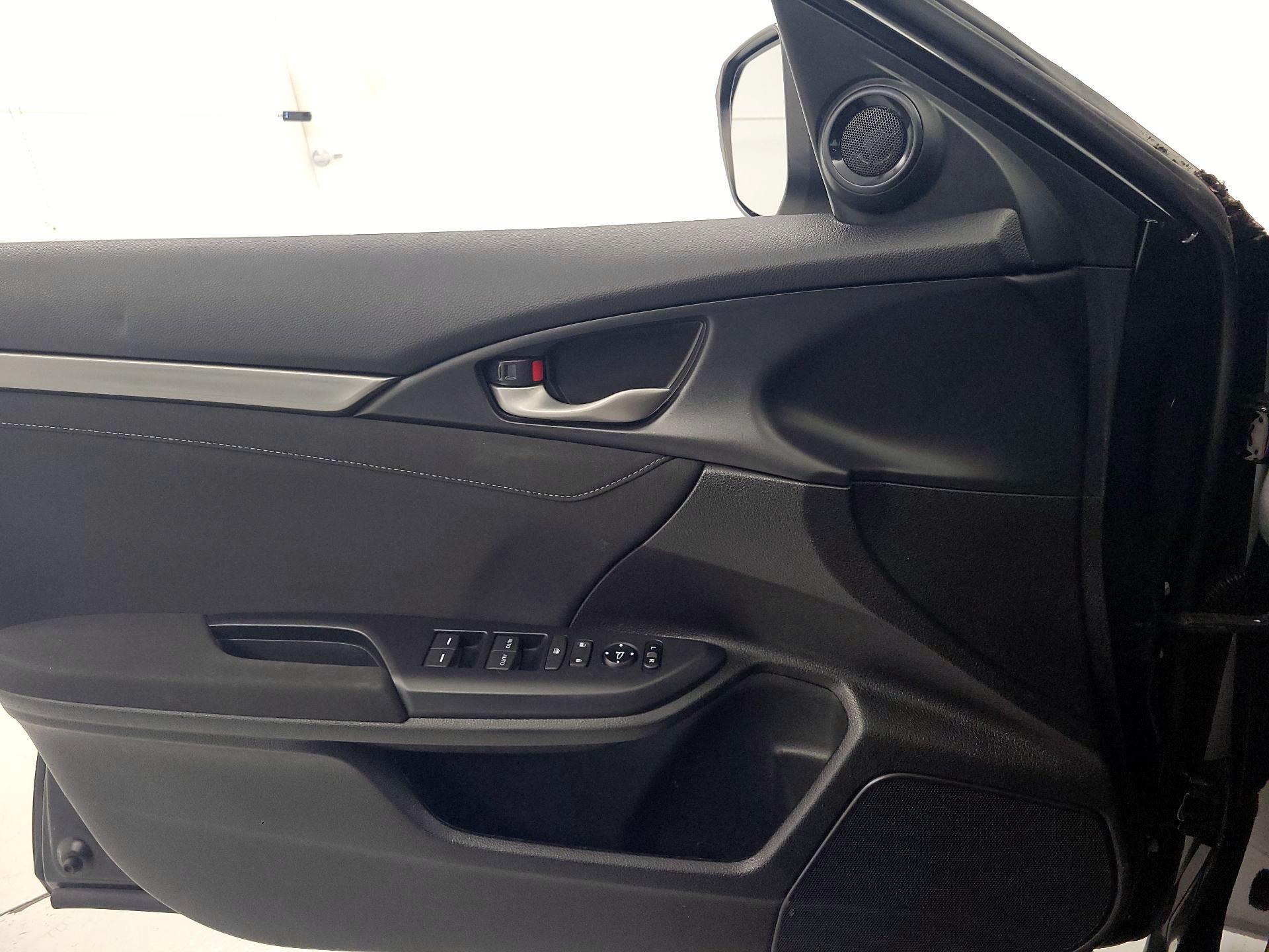 Thumbnail: 2018 Honda Civic - 12