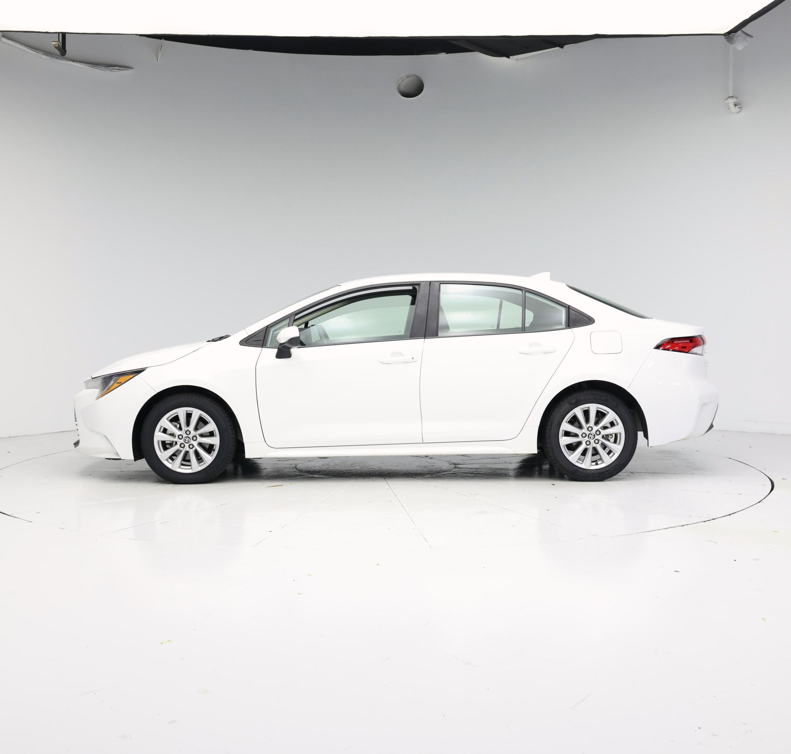 Thumbnail: 2024 Toyota Corolla - 3