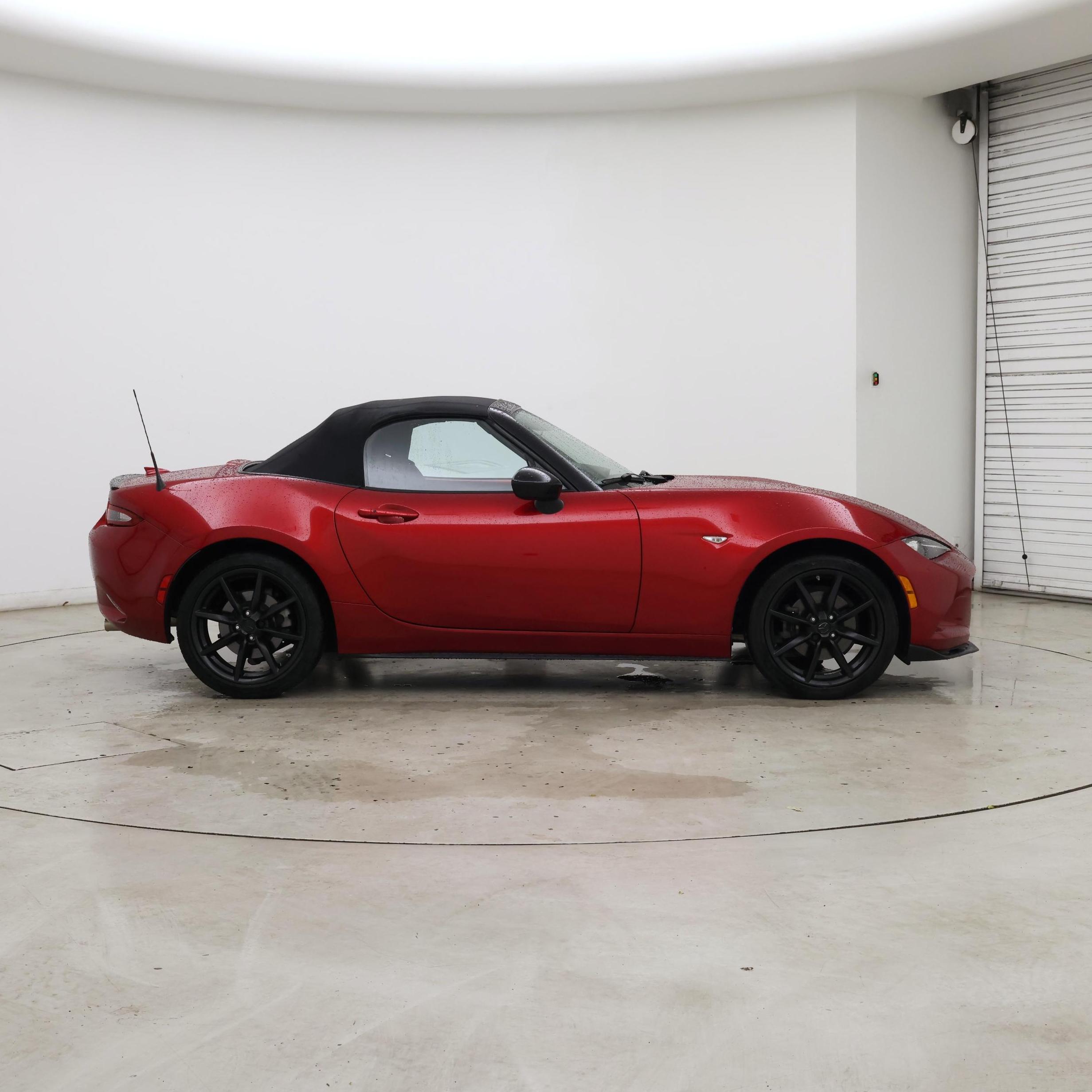 Thumbnail: 2020 Mazda MX-5 Miata - 7