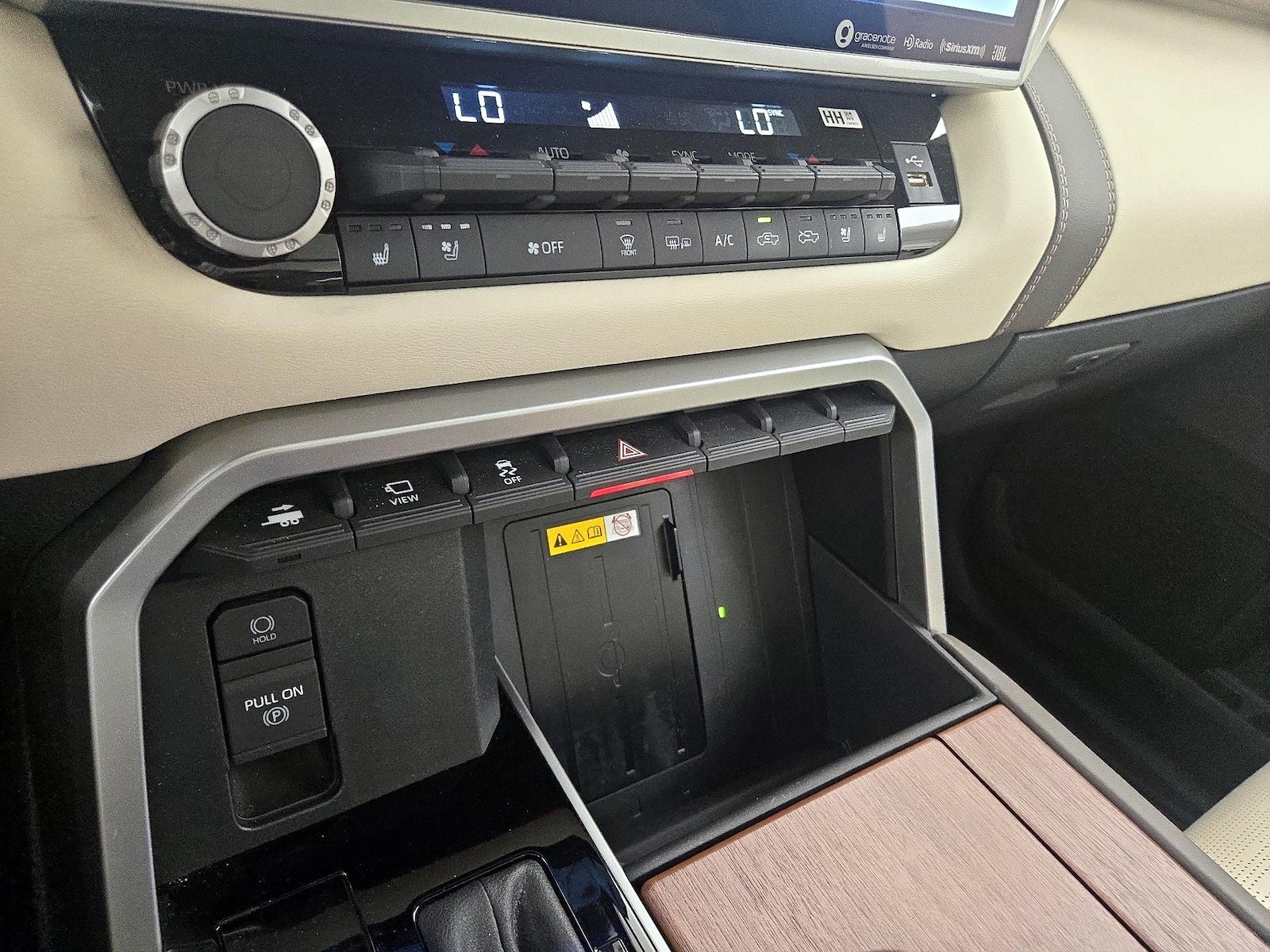 2024 Toyota Tundra 1794 Edition - Photo 17