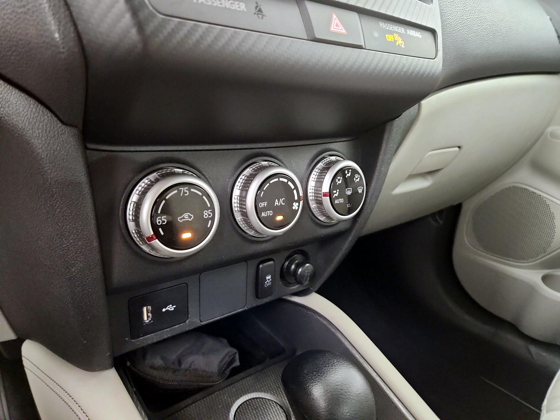 Thumbnail: 2021 Mitsubishi Outlander Sport - 14
