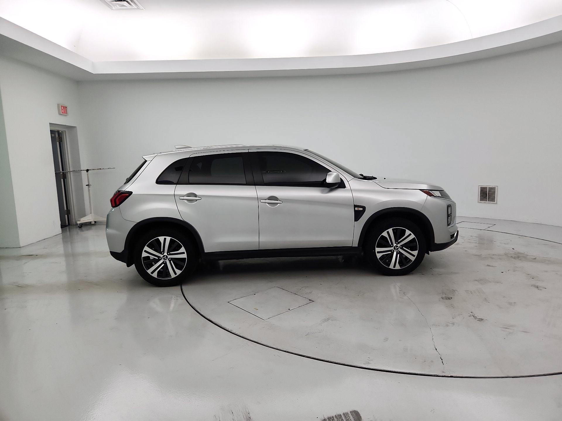Thumbnail: 2021 Mitsubishi Outlander Sport - 4