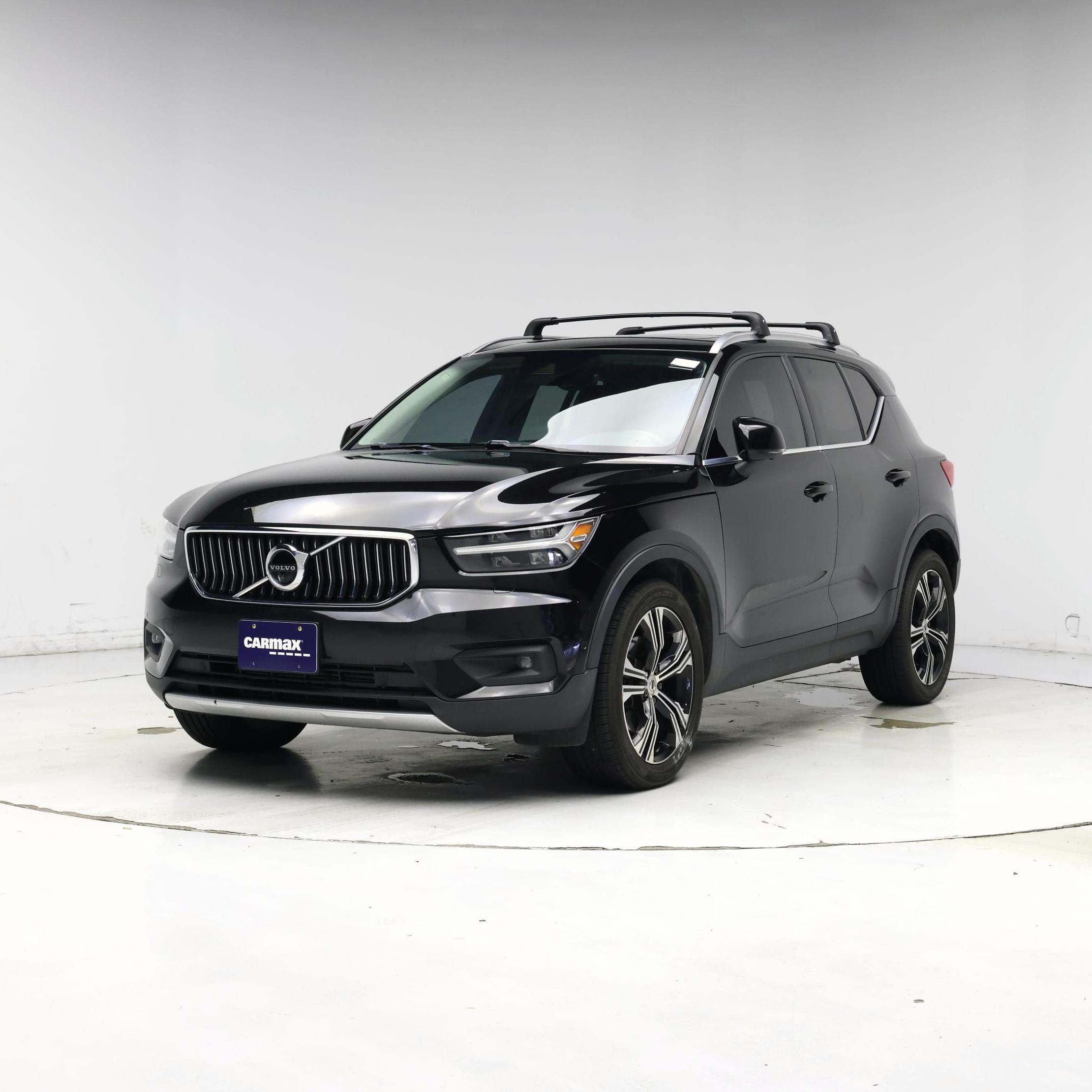 Thumbnail: 2021 Volvo XC40 - 4