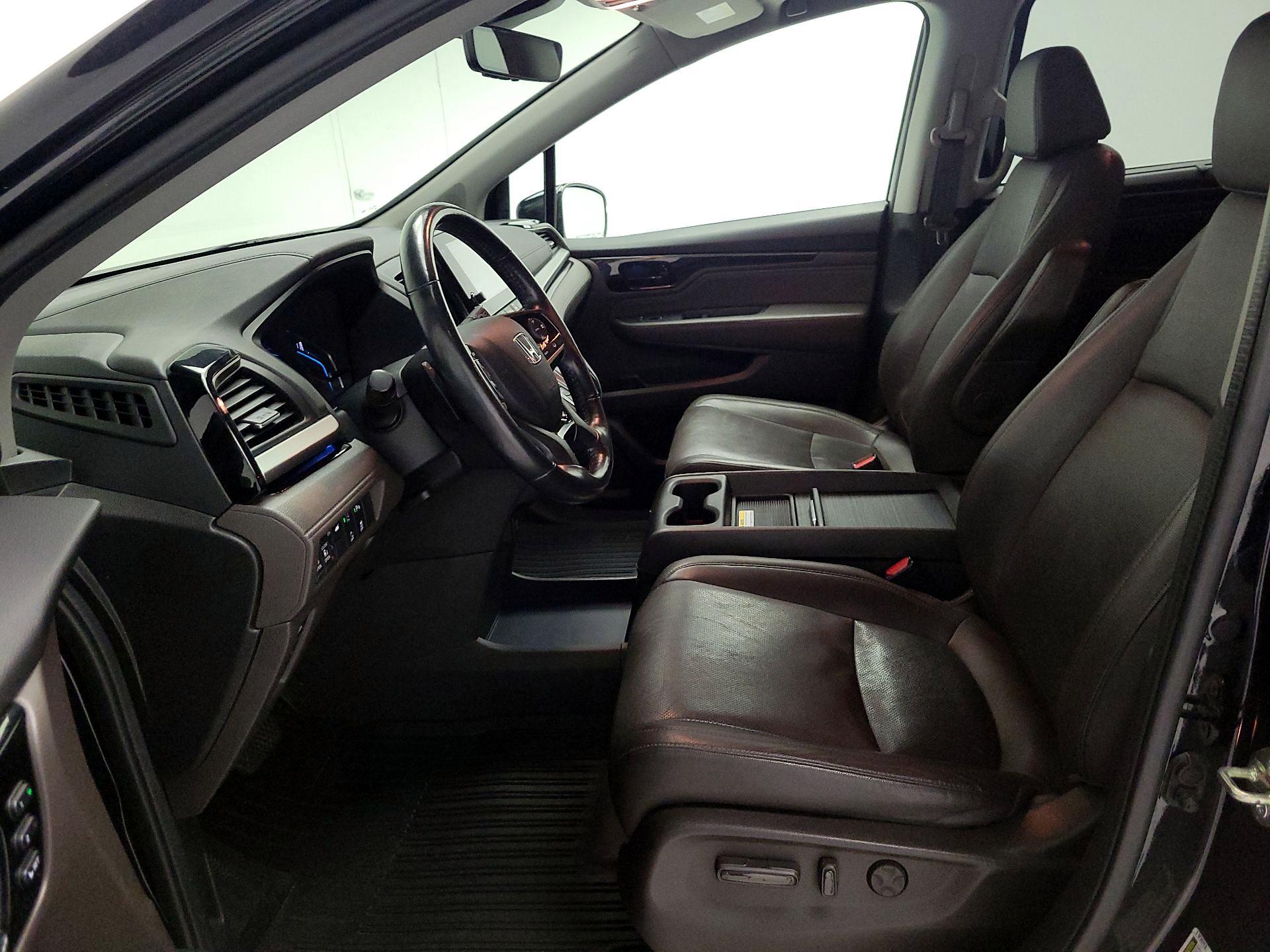 Thumbnail: 2018 Honda Odyssey - 11