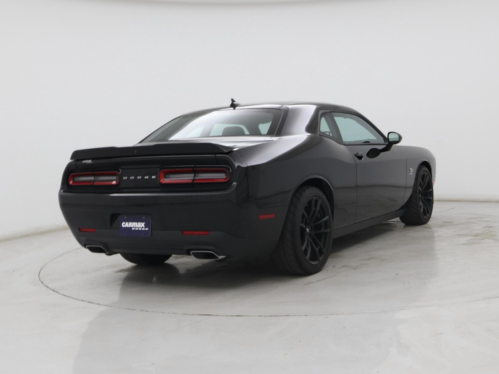 2022 Dodge Challenger R/T - Photo 9