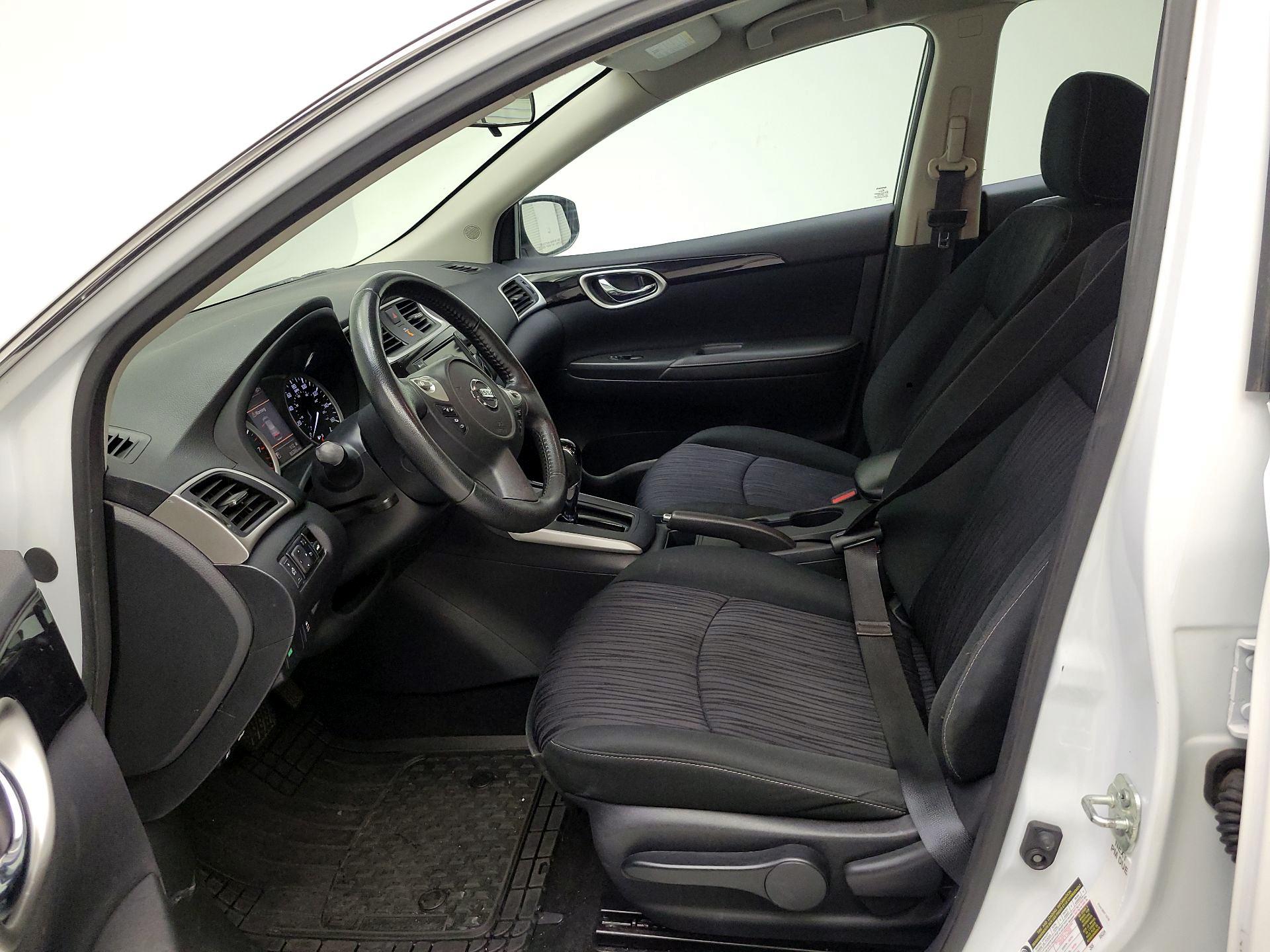 Thumbnail: 2019 Nissan Sentra - 11