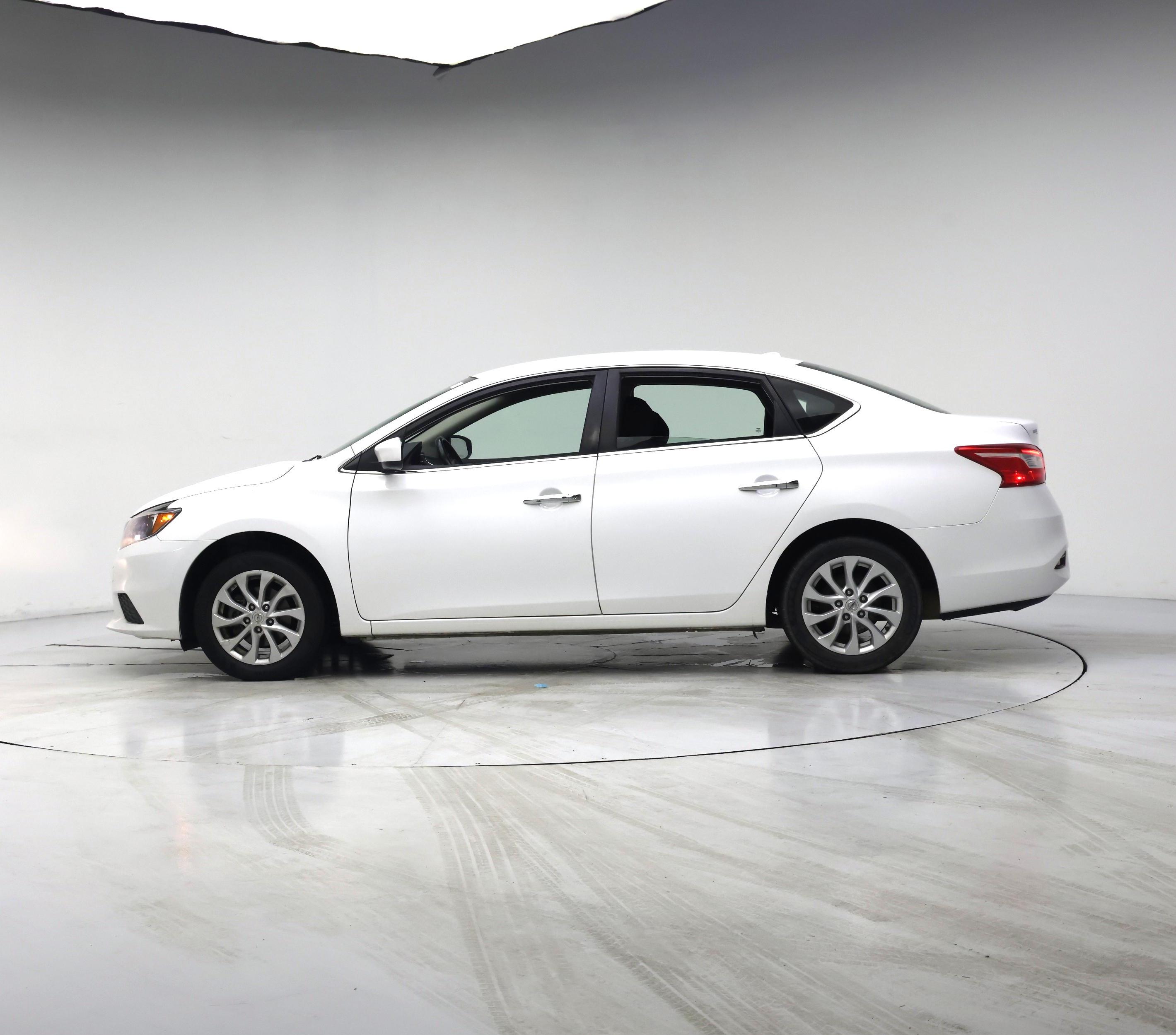 Thumbnail: 2019 Nissan Sentra - 3