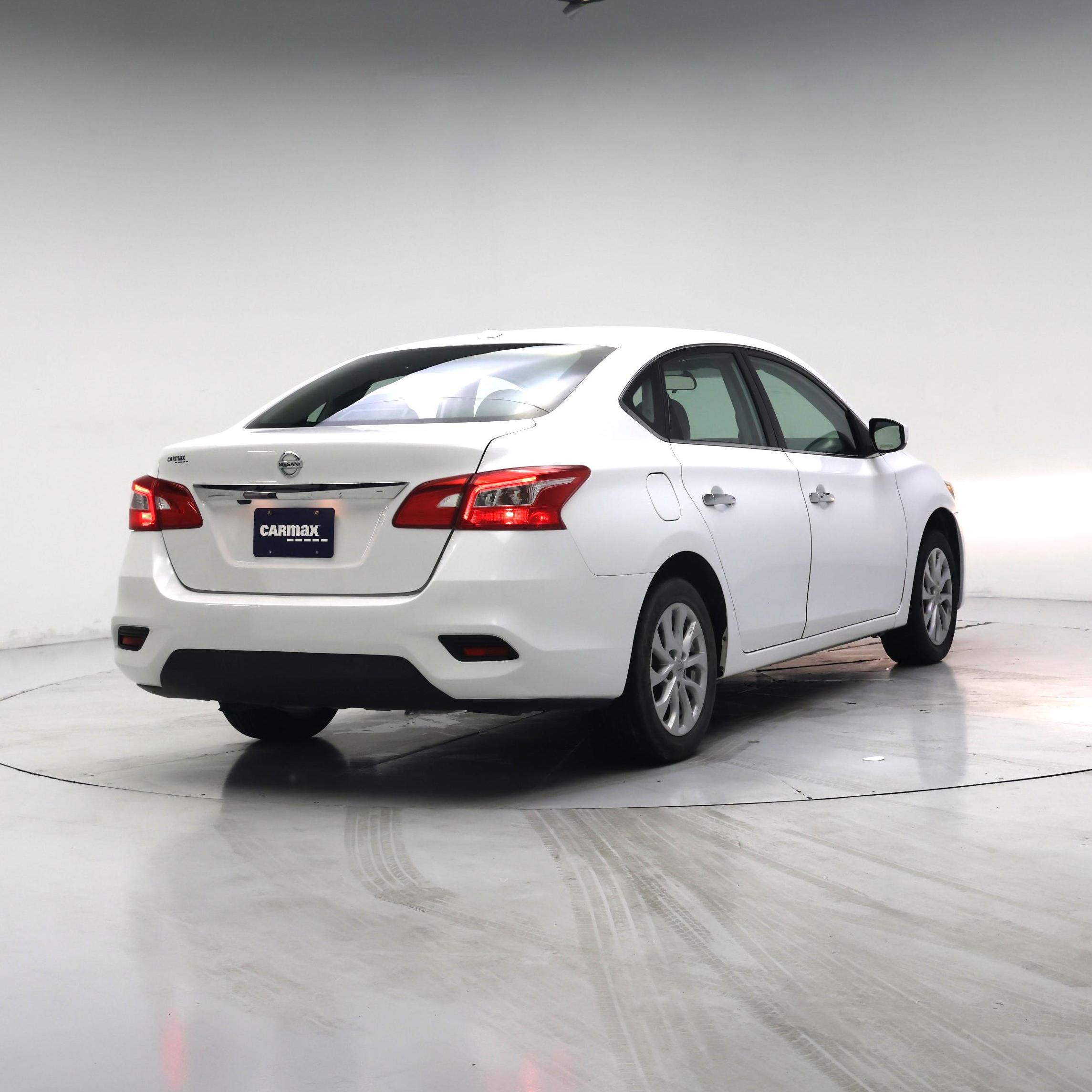 Thumbnail: 2019 Nissan Sentra - 8