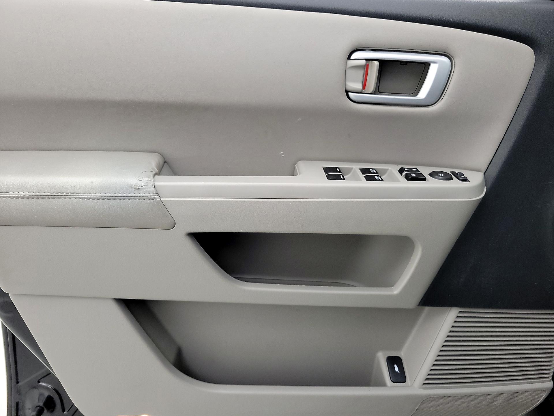 Thumbnail: 2014 Honda Pilot - 12
