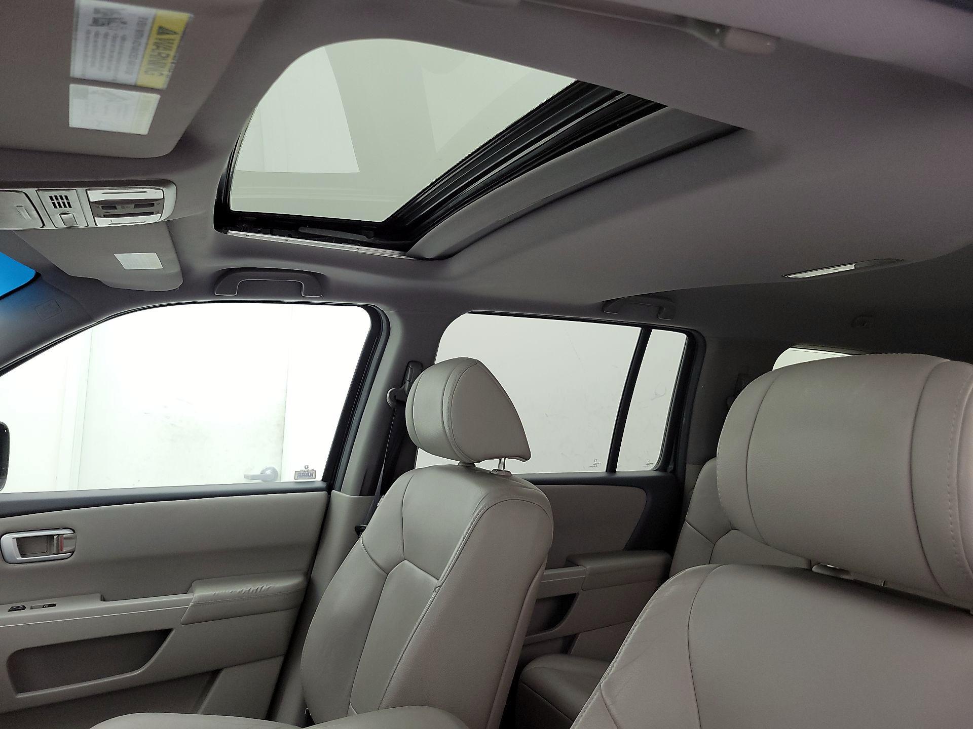 Thumbnail: 2014 Honda Pilot - 19