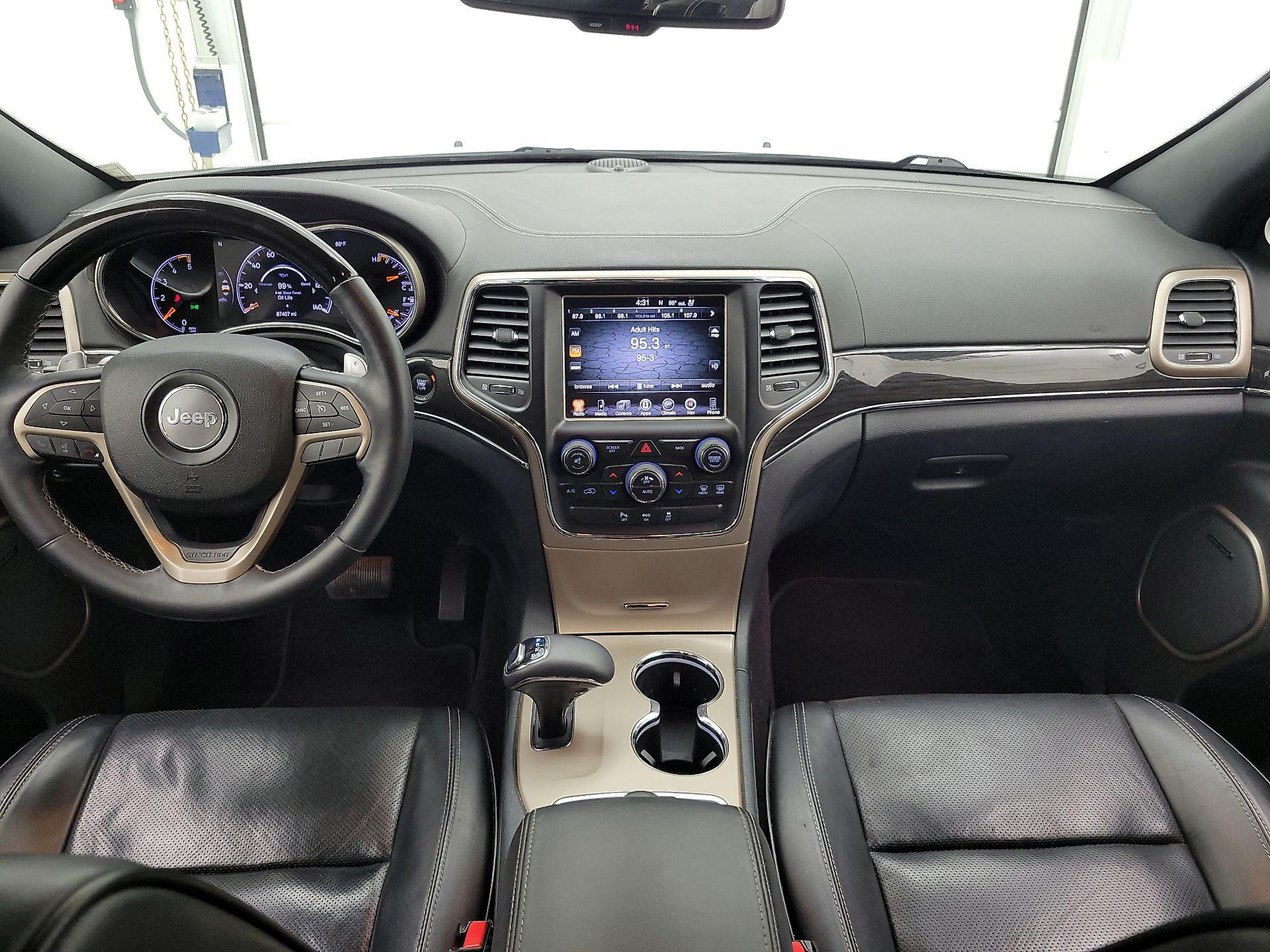 Thumbnail: 2015 Jeep Grand Cherokee - 9