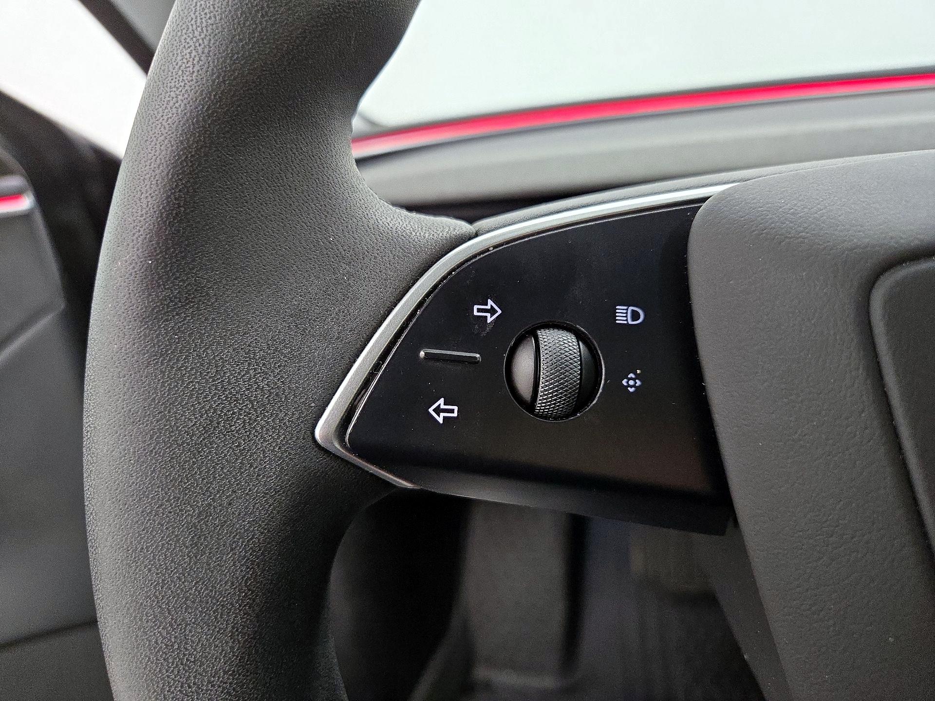 Thumbnail: 2025 Tesla Model 3 - 13
