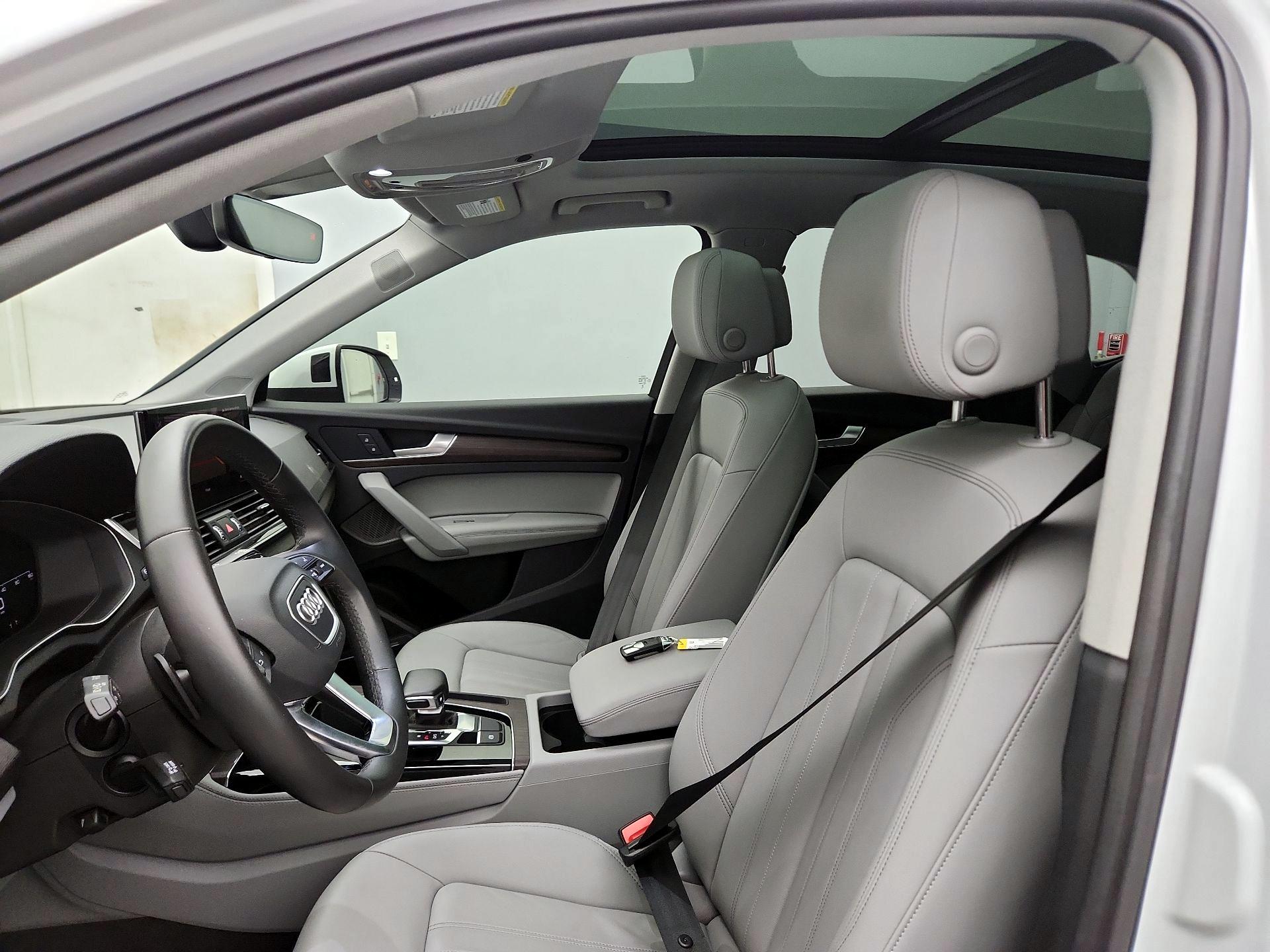 Thumbnail: 2023 Audi Q5 - 19