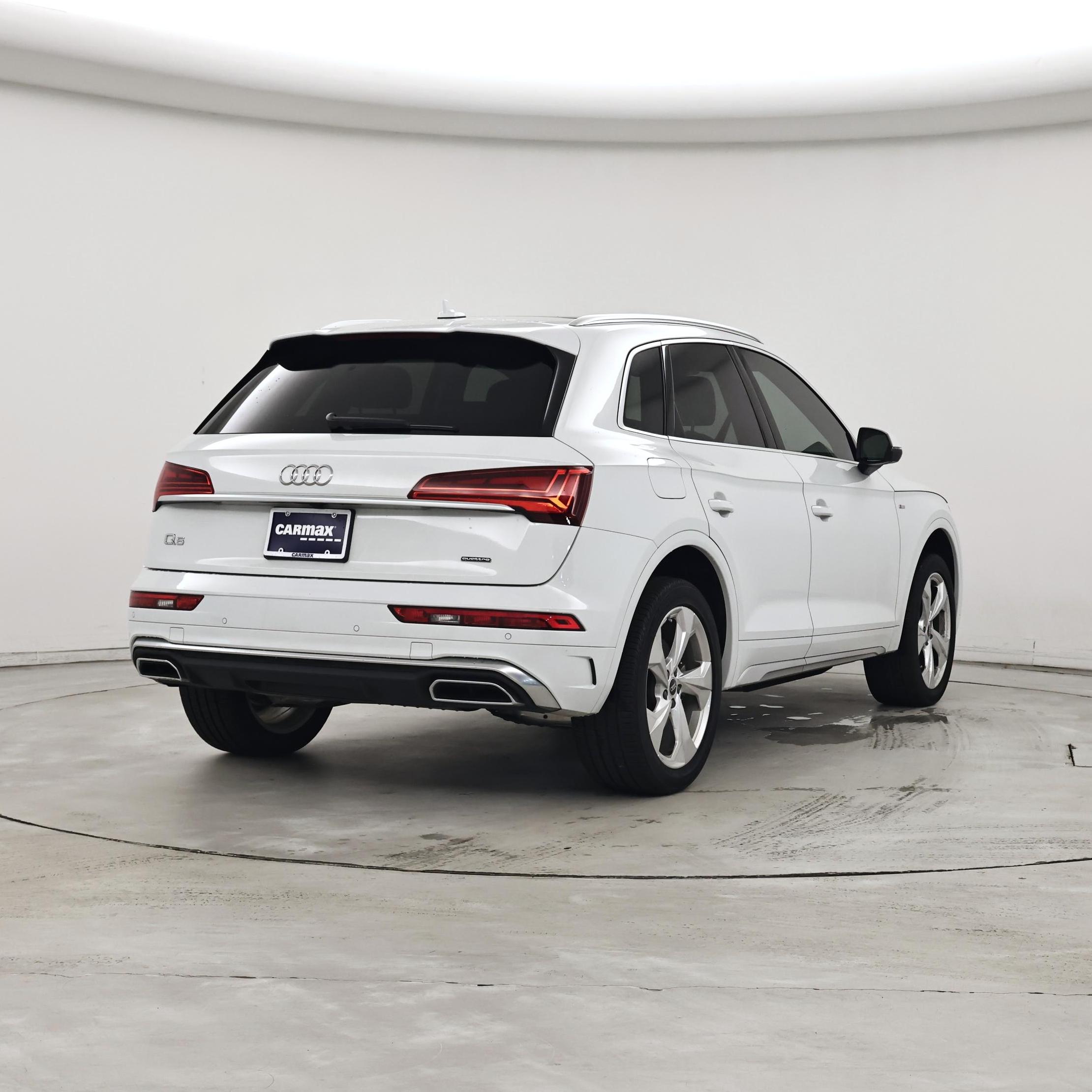 Thumbnail: 2023 Audi Q5 - 8
