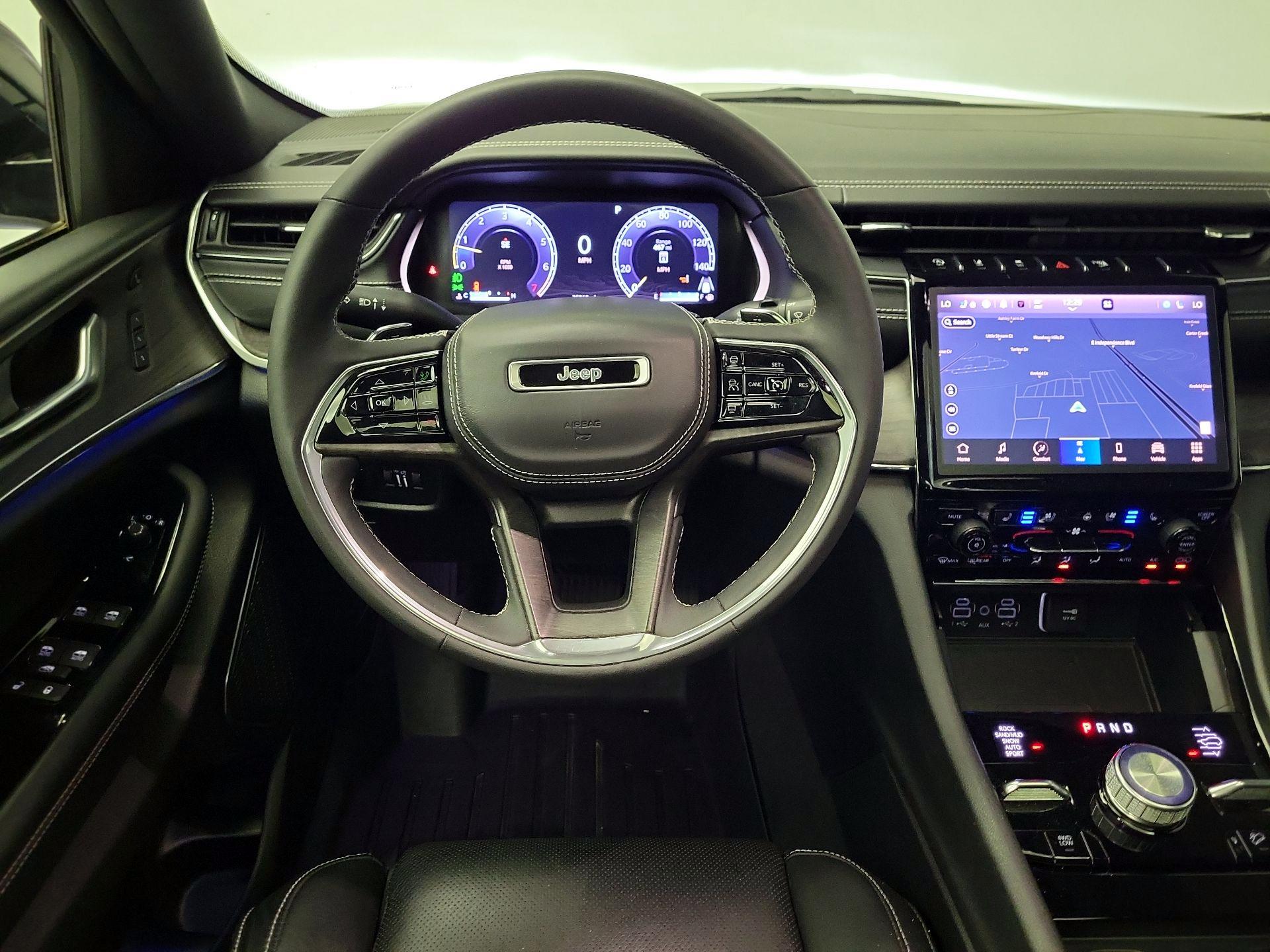 Thumbnail: 2023 Jeep Grand Cherokee - 10