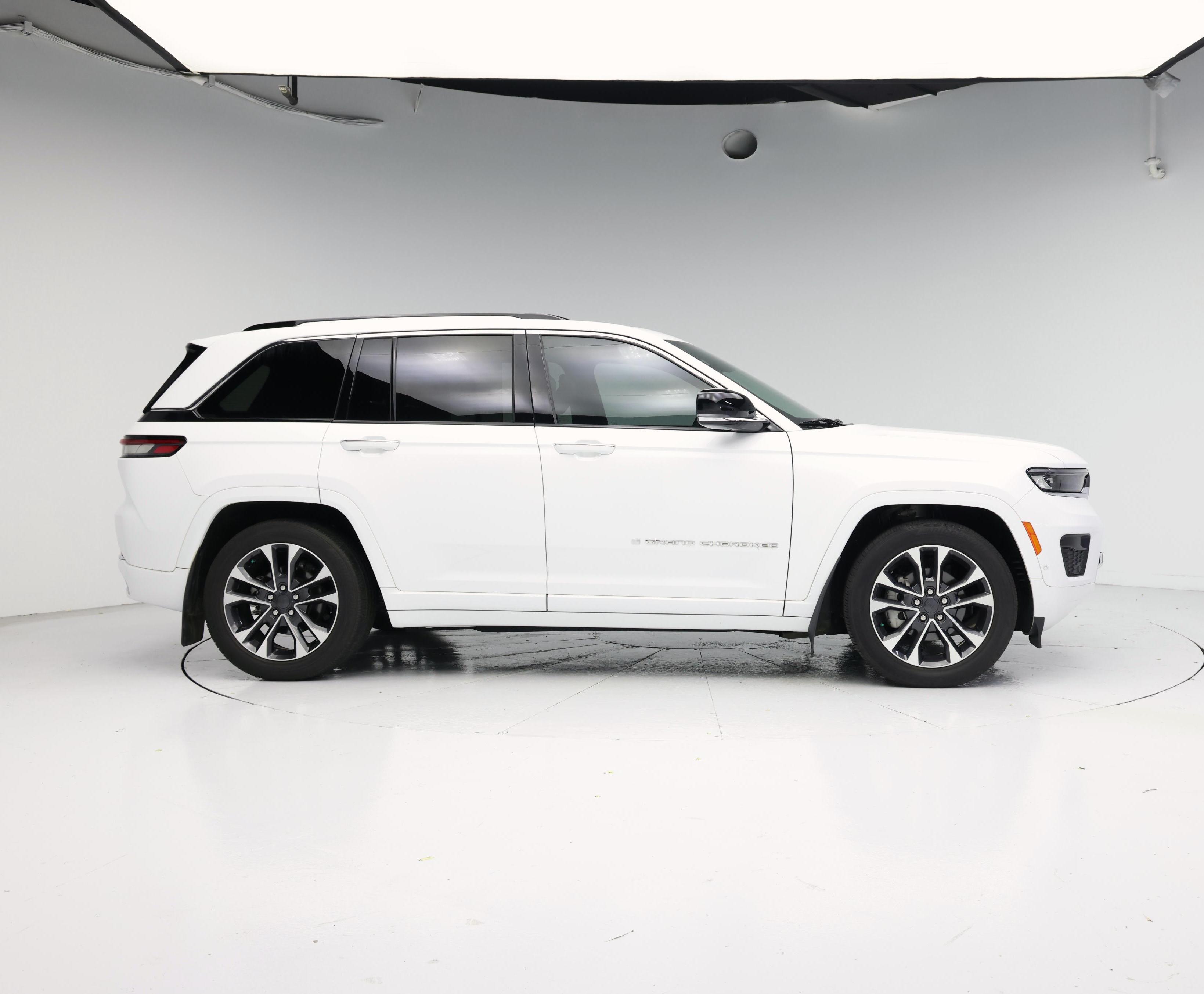 Thumbnail: 2023 Jeep Grand Cherokee - 7