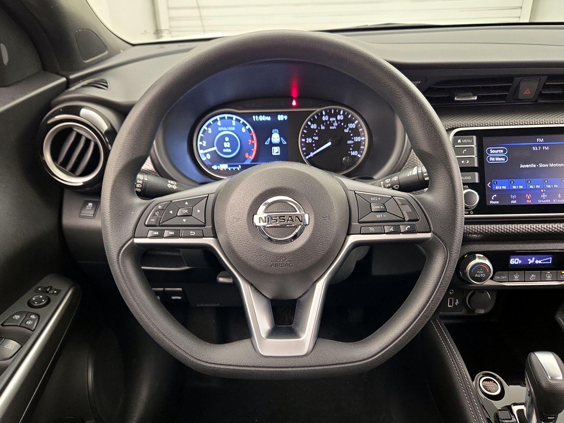 Thumbnail: 2018 Nissan Kicks - 10