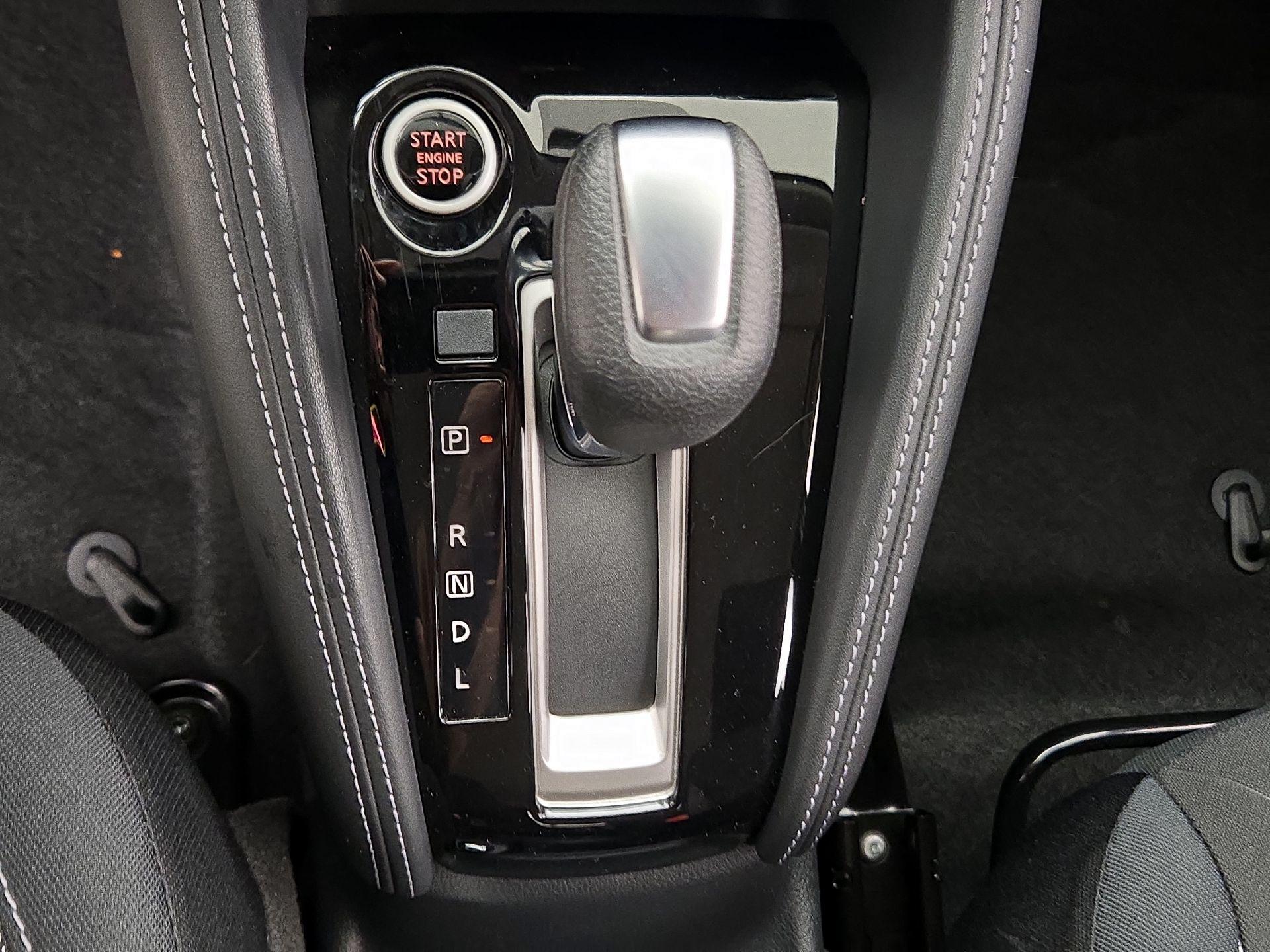Thumbnail: 2018 Nissan Kicks - 15